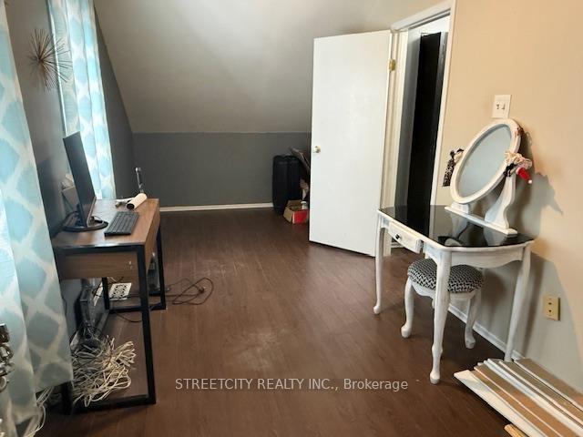 Photo 17 of 1010 Alberta Street, Thunder Bay, East End — HOMEH