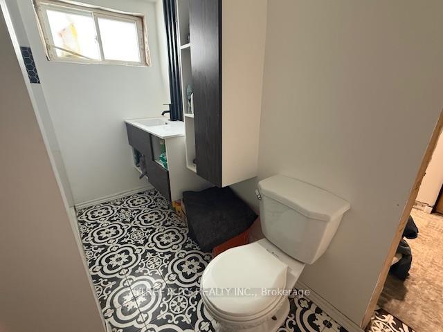 Photo 19 of 1010 Alberta Street, Thunder Bay, East End — HOMEH