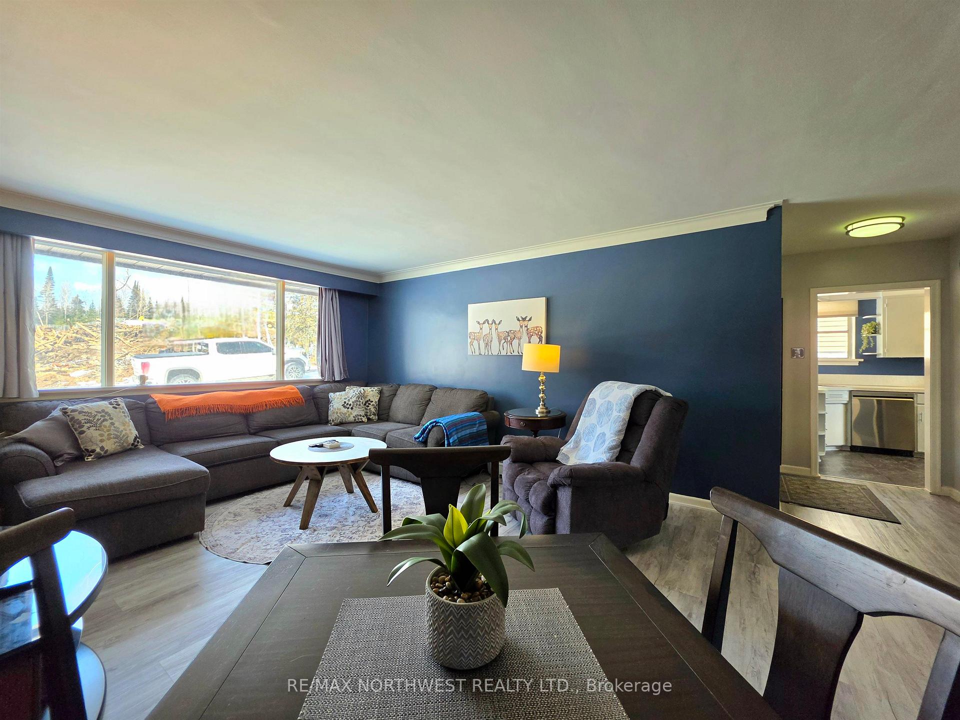 Photo 5 of 907 Seventh Street N, Kenora, Evergreen — HOMEH