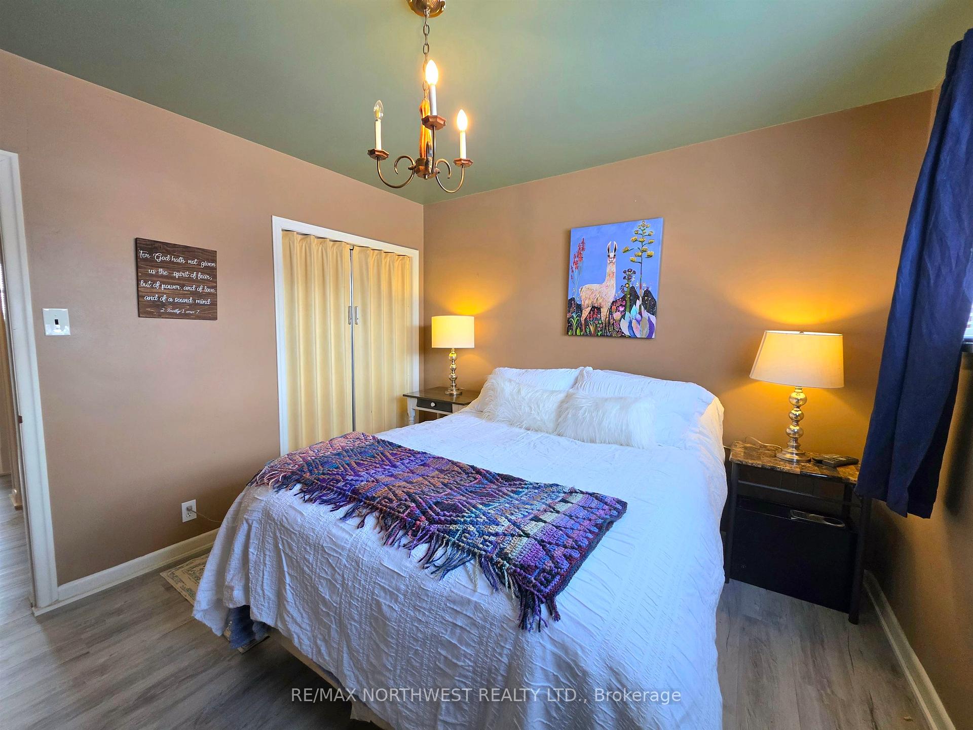 Photo 12 of 907 Seventh Street N, Kenora, Evergreen — HOMEH