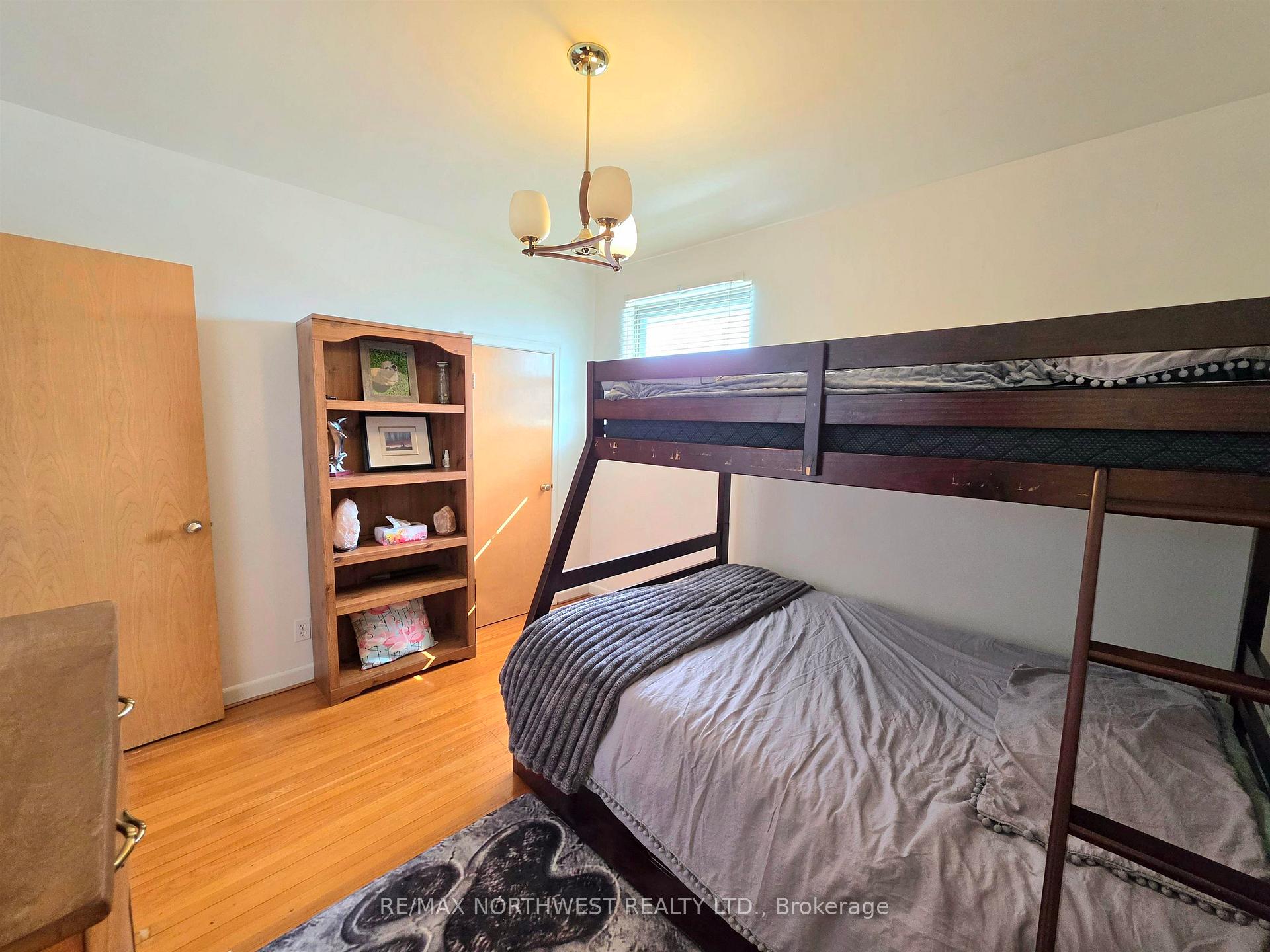 Photo 15 of 907 Seventh Street N, Kenora, Evergreen — HOMEH