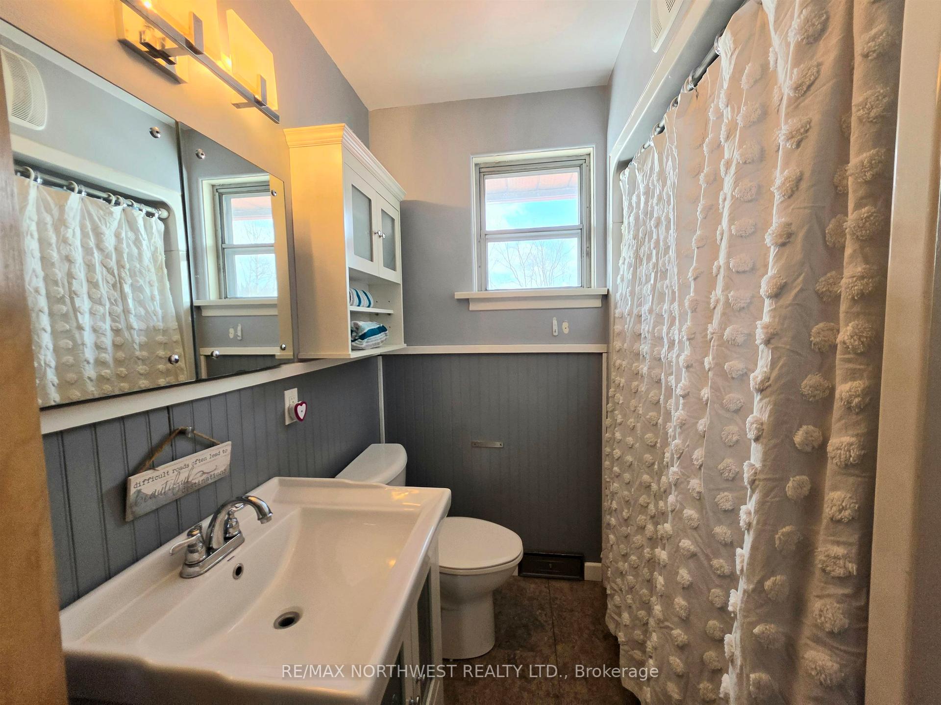 Photo 16 of 907 Seventh Street N, Kenora, Evergreen — HOMEH