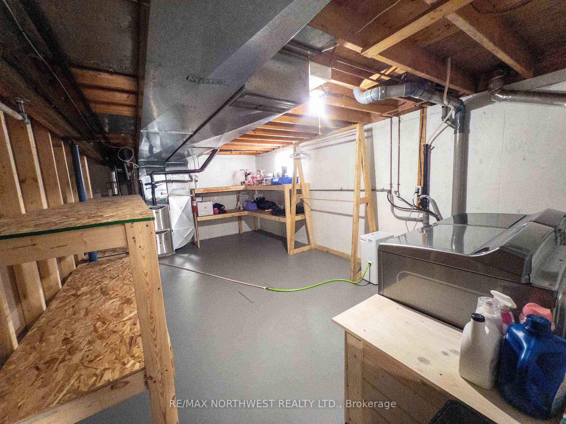 Photo 31 of 1102 Minto Avenue, Kenora, Amethyst — HOMEH