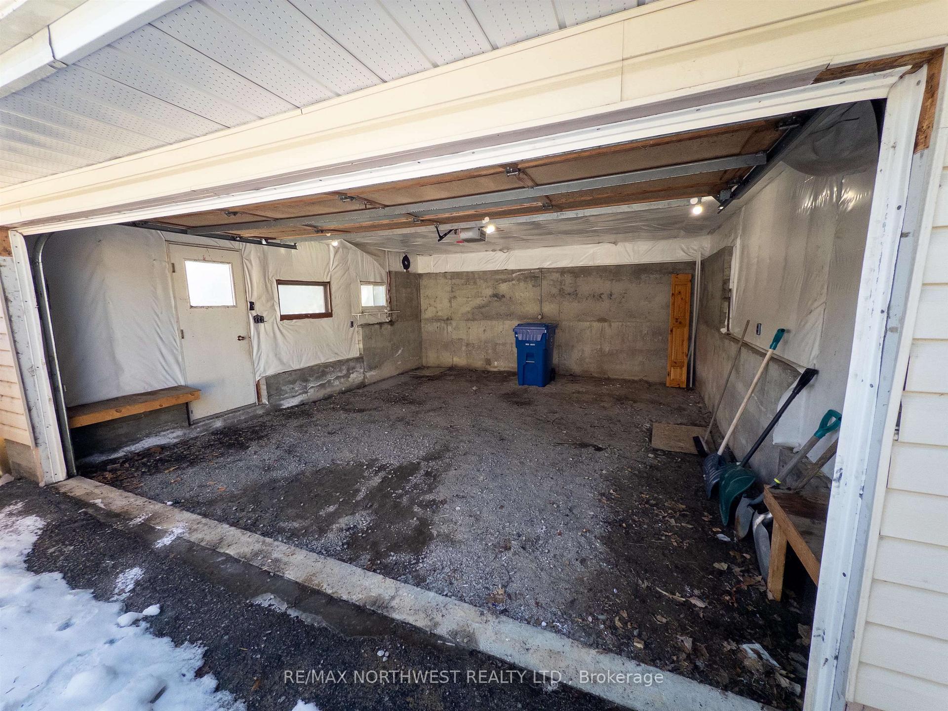 Photo 38 of 1102 Minto Avenue, Kenora, Amethyst — HOMEH