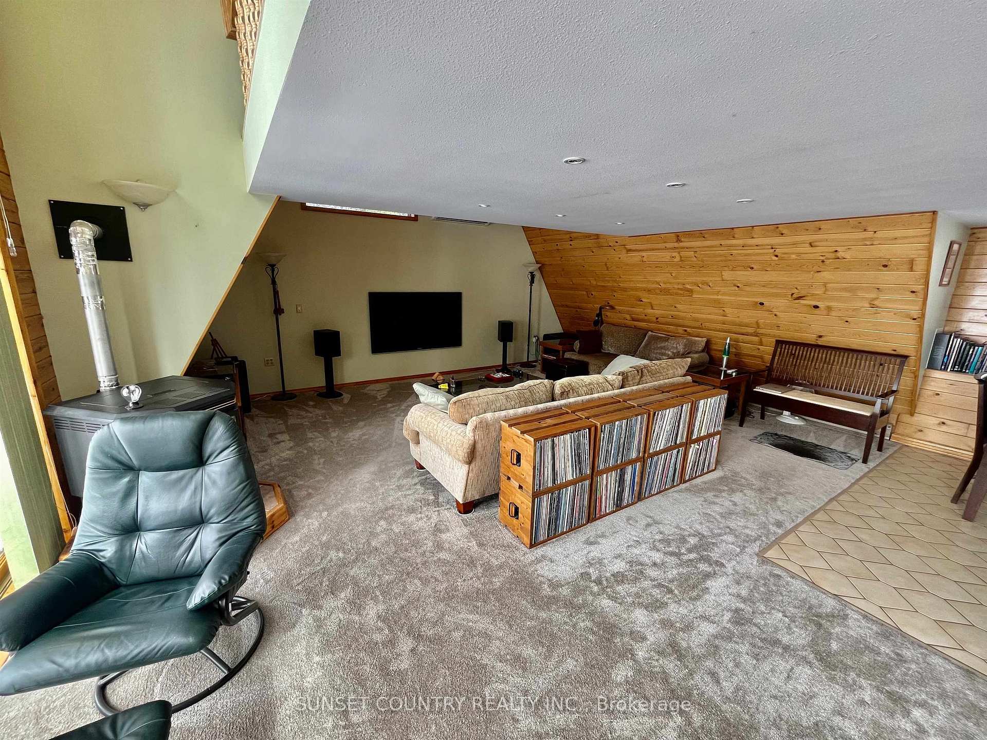 Photo 7 of 76 Ojibway Drive, Machin — HOMEH