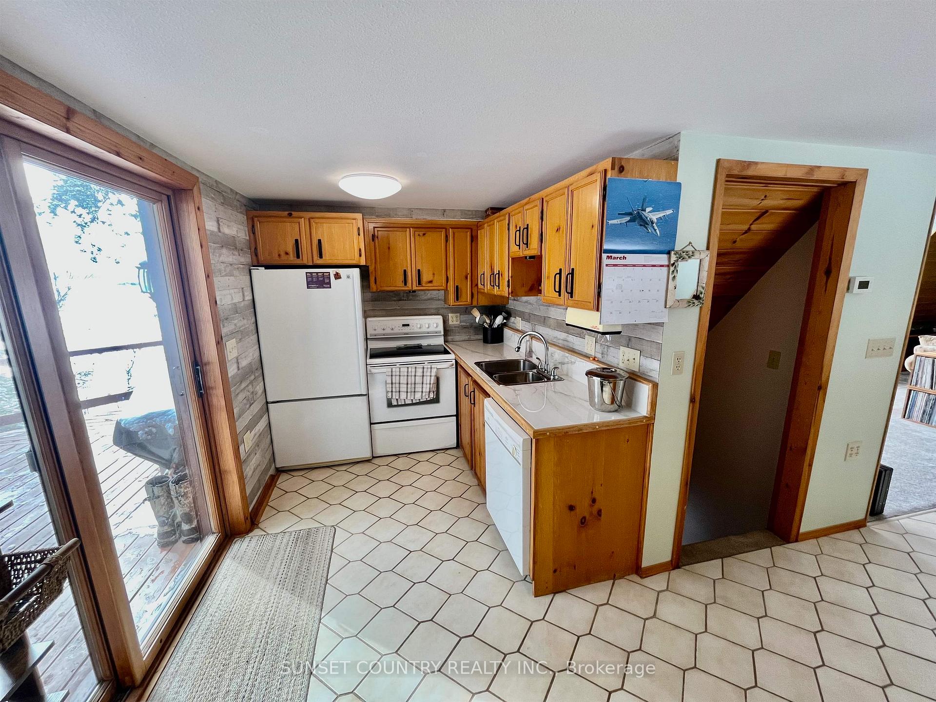 Photo 10 of 76 Ojibway Drive, Machin — HOMEH