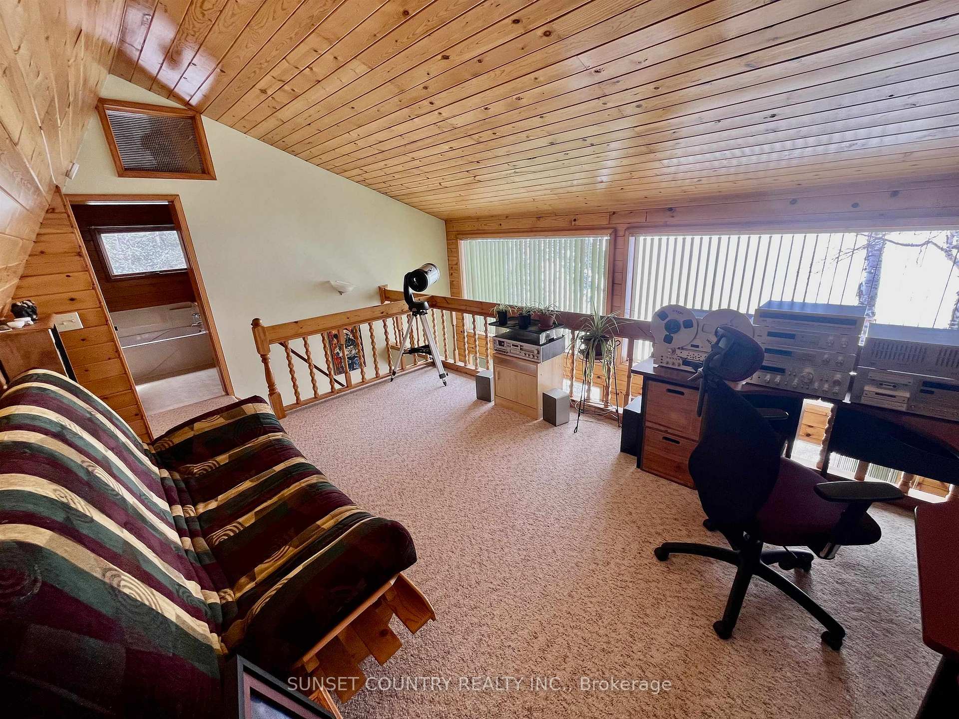 Photo 15 of 76 Ojibway Drive, Machin — HOMEH