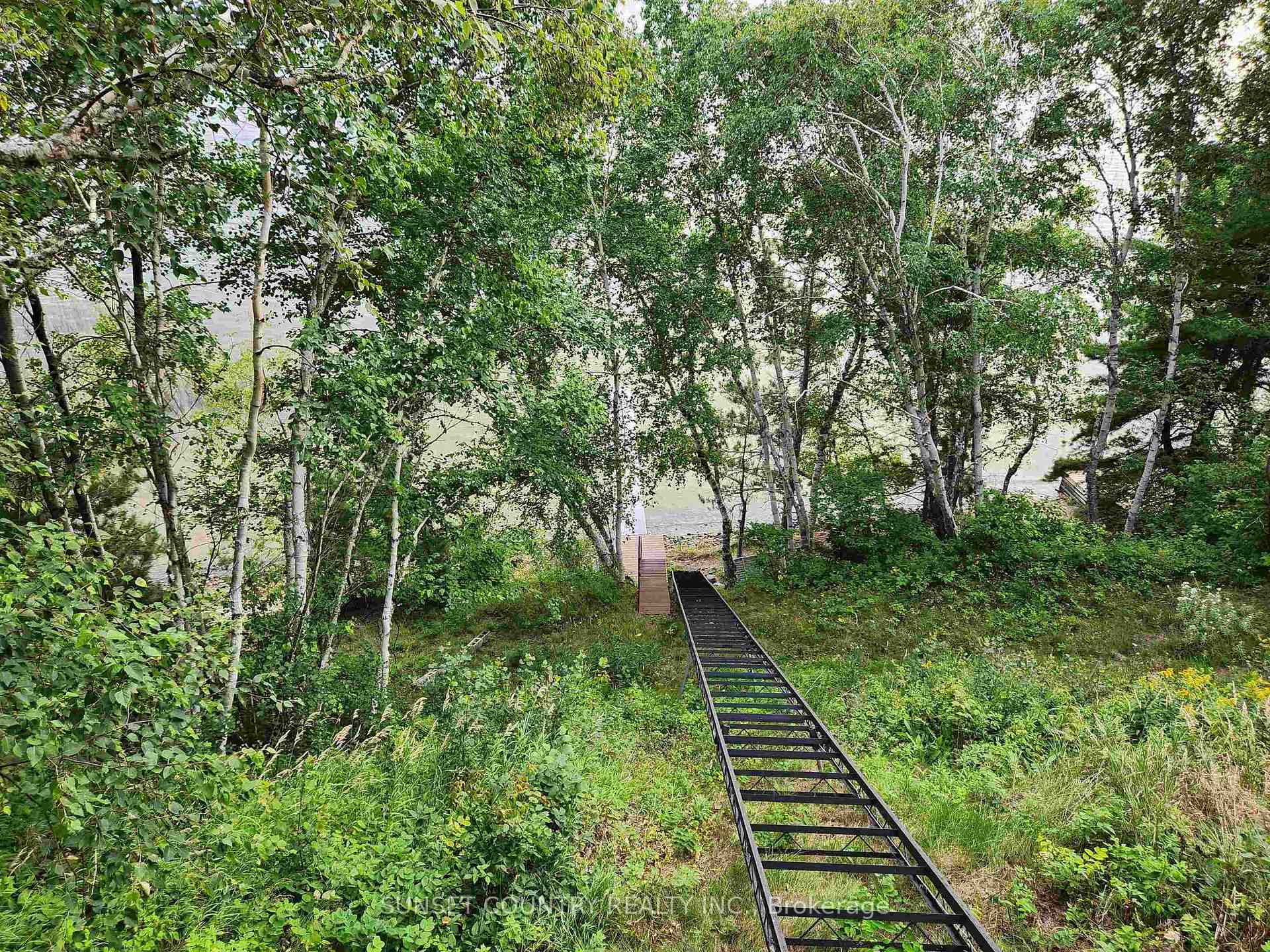 Photo 31 of 76 Ojibway Drive, Machin — HOMEH
