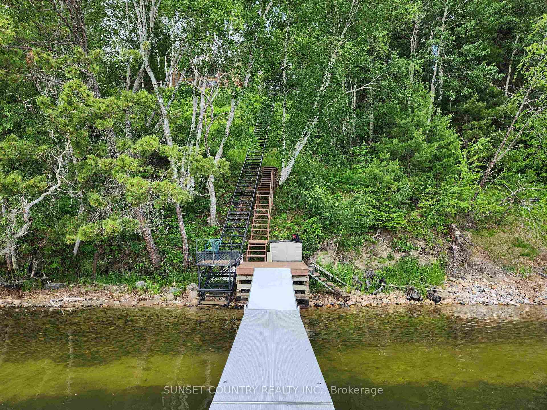 Photo 34 of 76 Ojibway Drive, Machin — HOMEH