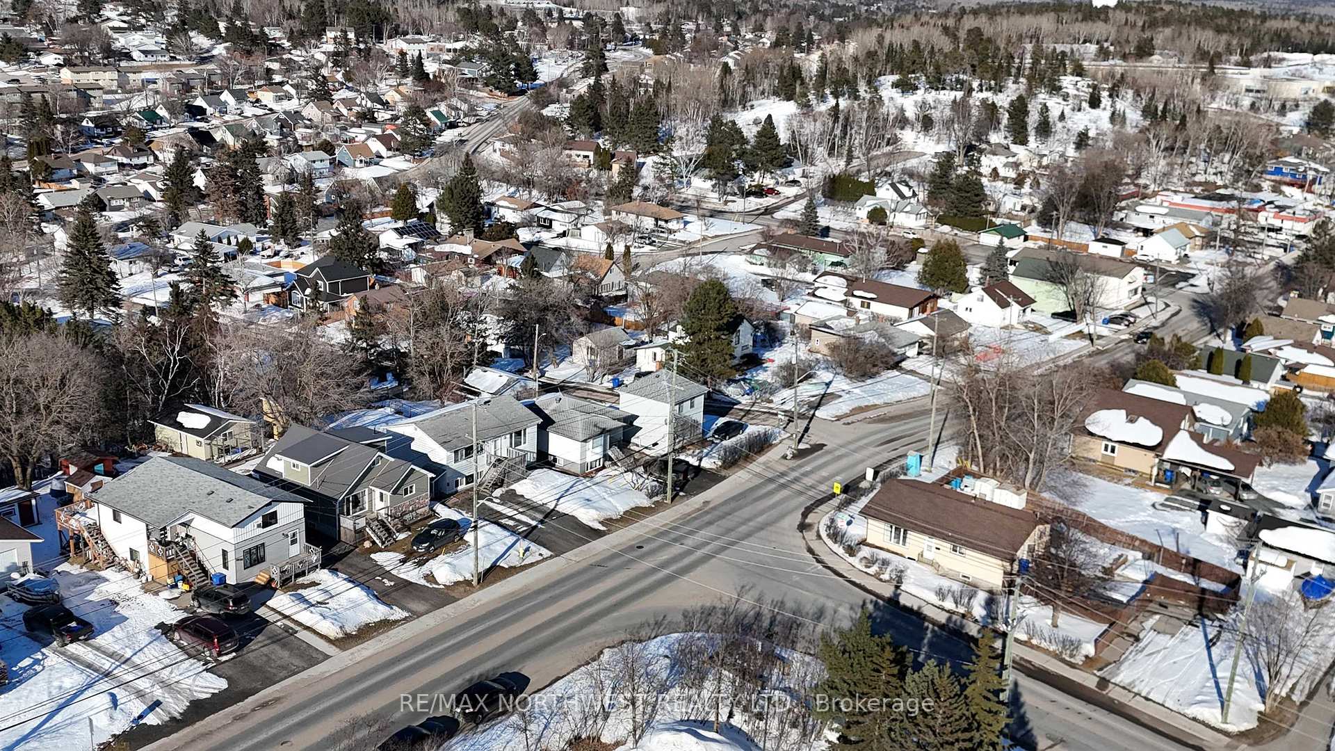 Photo 4 of 1032 Ninth Street N, Kenora, Evergreen — HOMEH