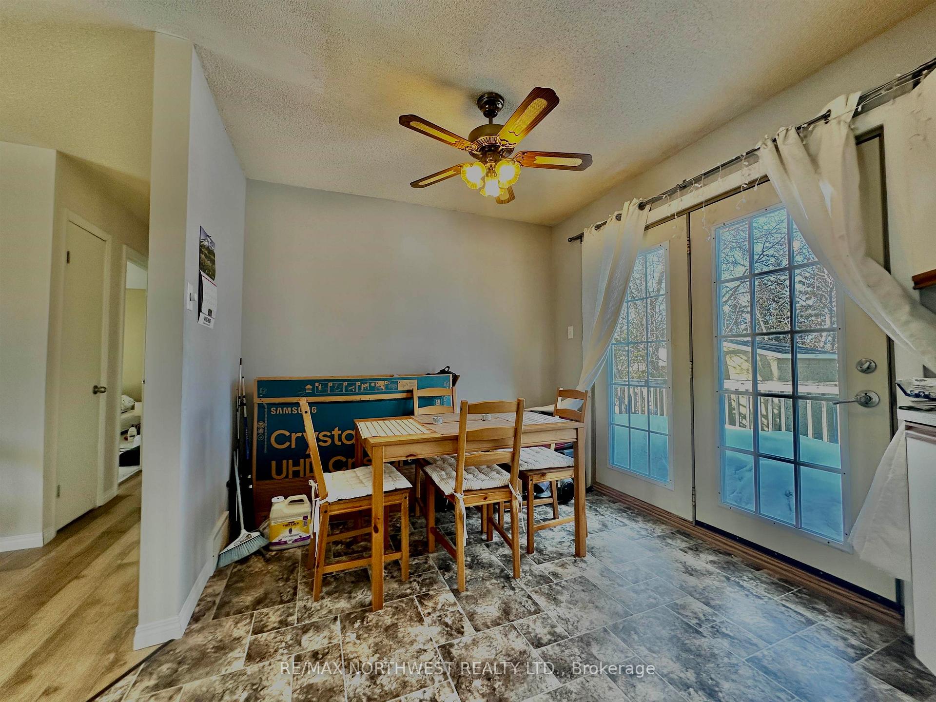 Photo 11 of 1032 Ninth Street N, Kenora, Evergreen — HOMEH
