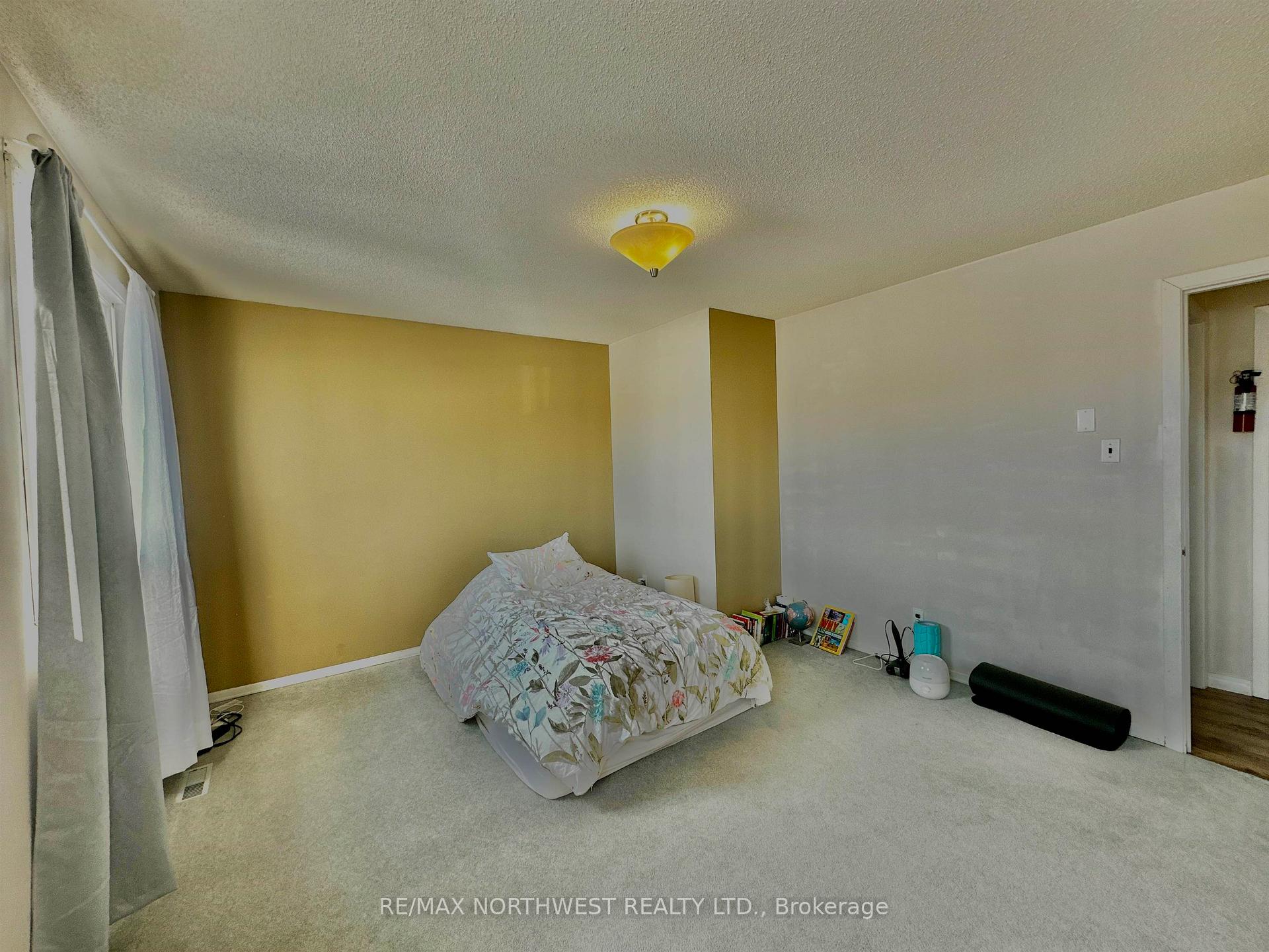 Photo 16 of 1032 Ninth Street N, Kenora, Evergreen — HOMEH