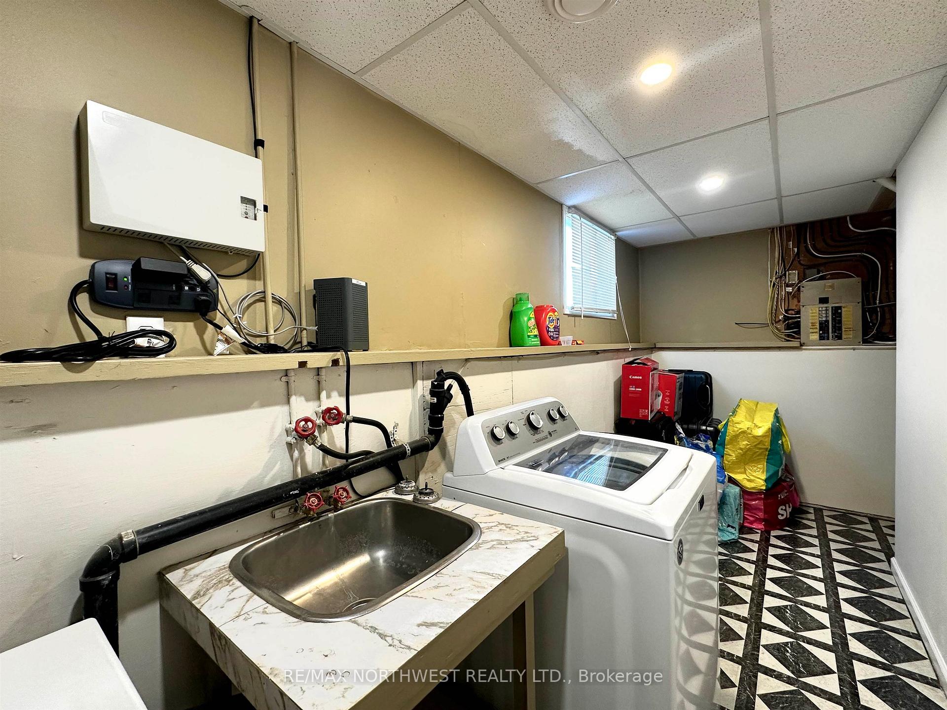 Photo 31 of 1032 Ninth Street N, Kenora, Evergreen — HOMEH