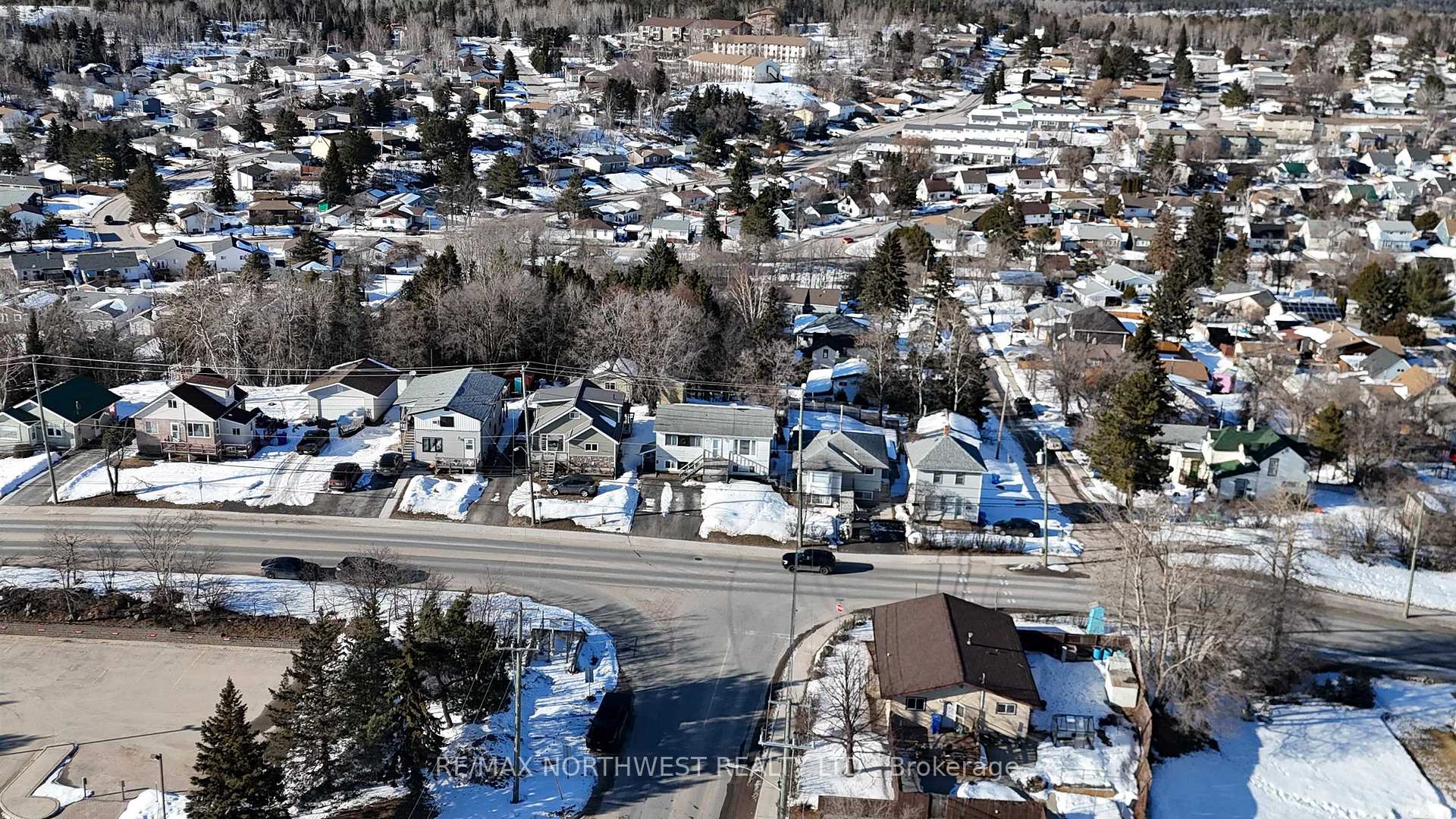 Photo 34 of 1032 Ninth Street N, Kenora, Evergreen — HOMEH
