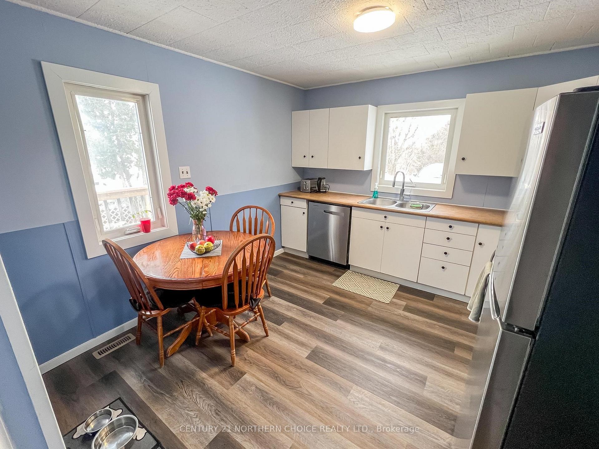 Photo 10 of 131 Mascott Avenue, Kenora, Ride Out — HOMEH