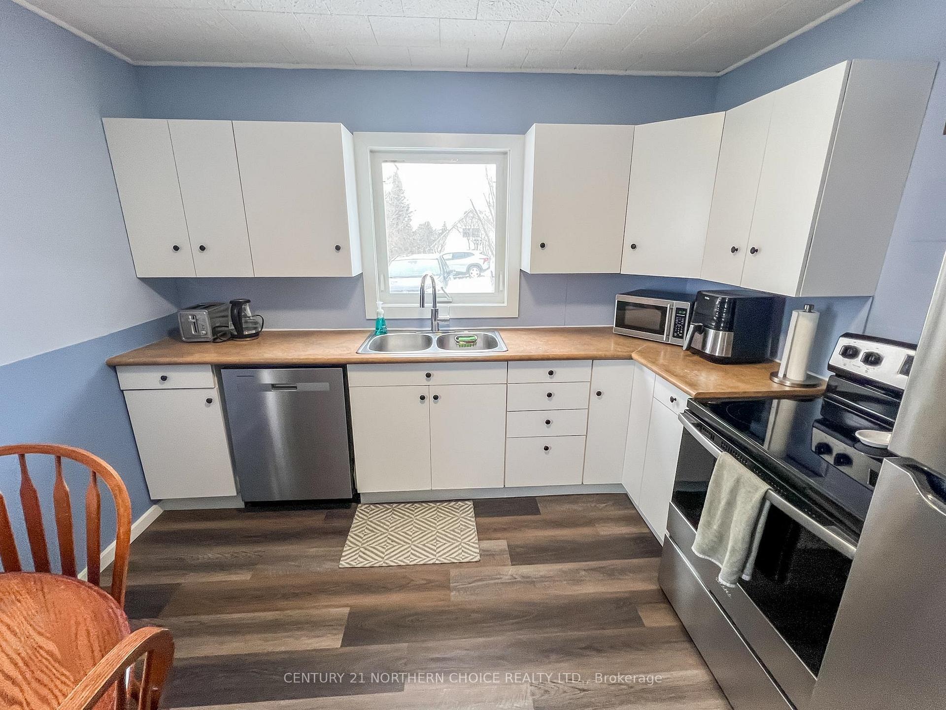 Photo 12 of 131 Mascott Avenue, Kenora, Ride Out — HOMEH