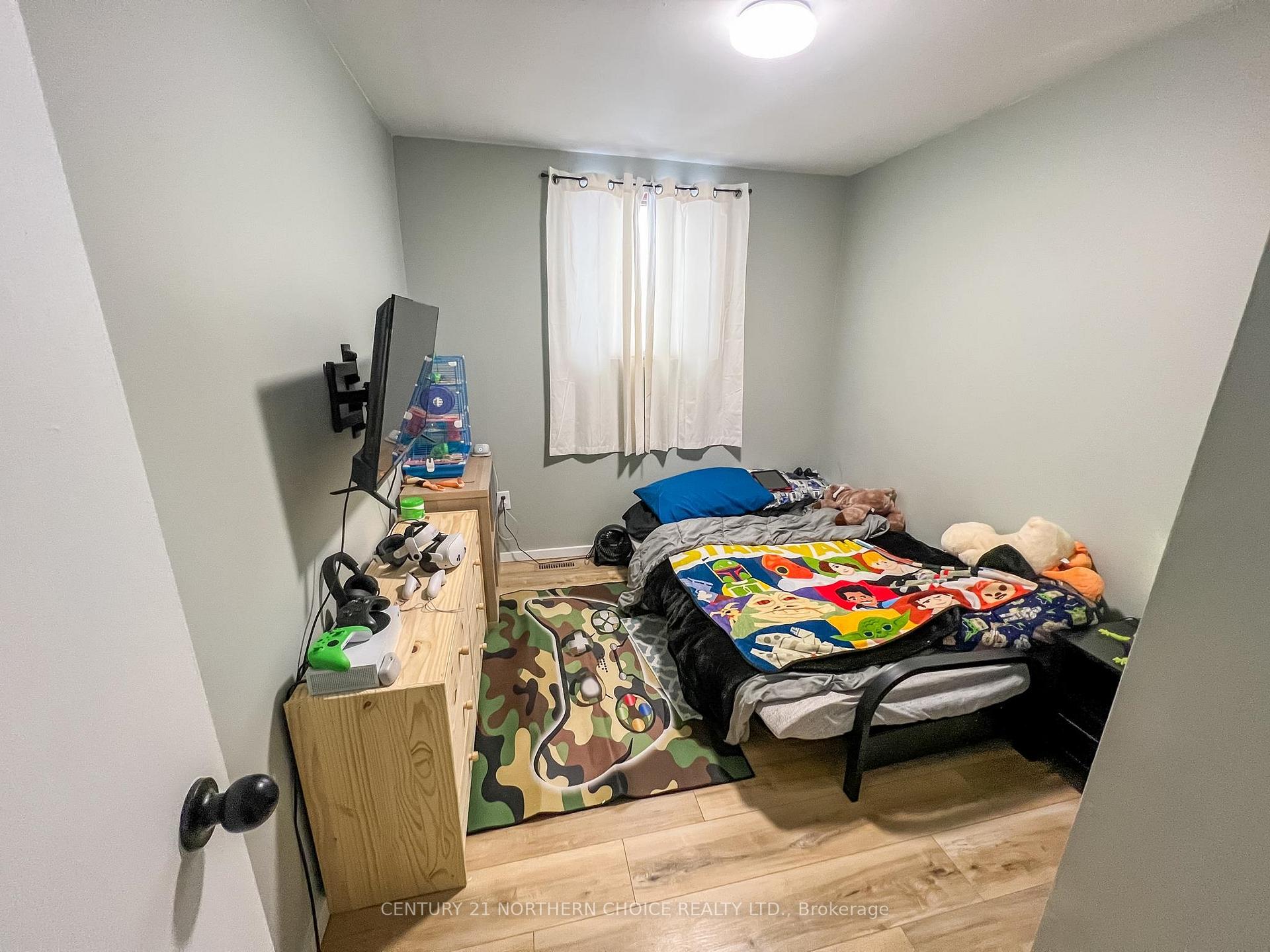 Photo 23 of 131 Mascott Avenue, Kenora, Ride Out — HOMEH