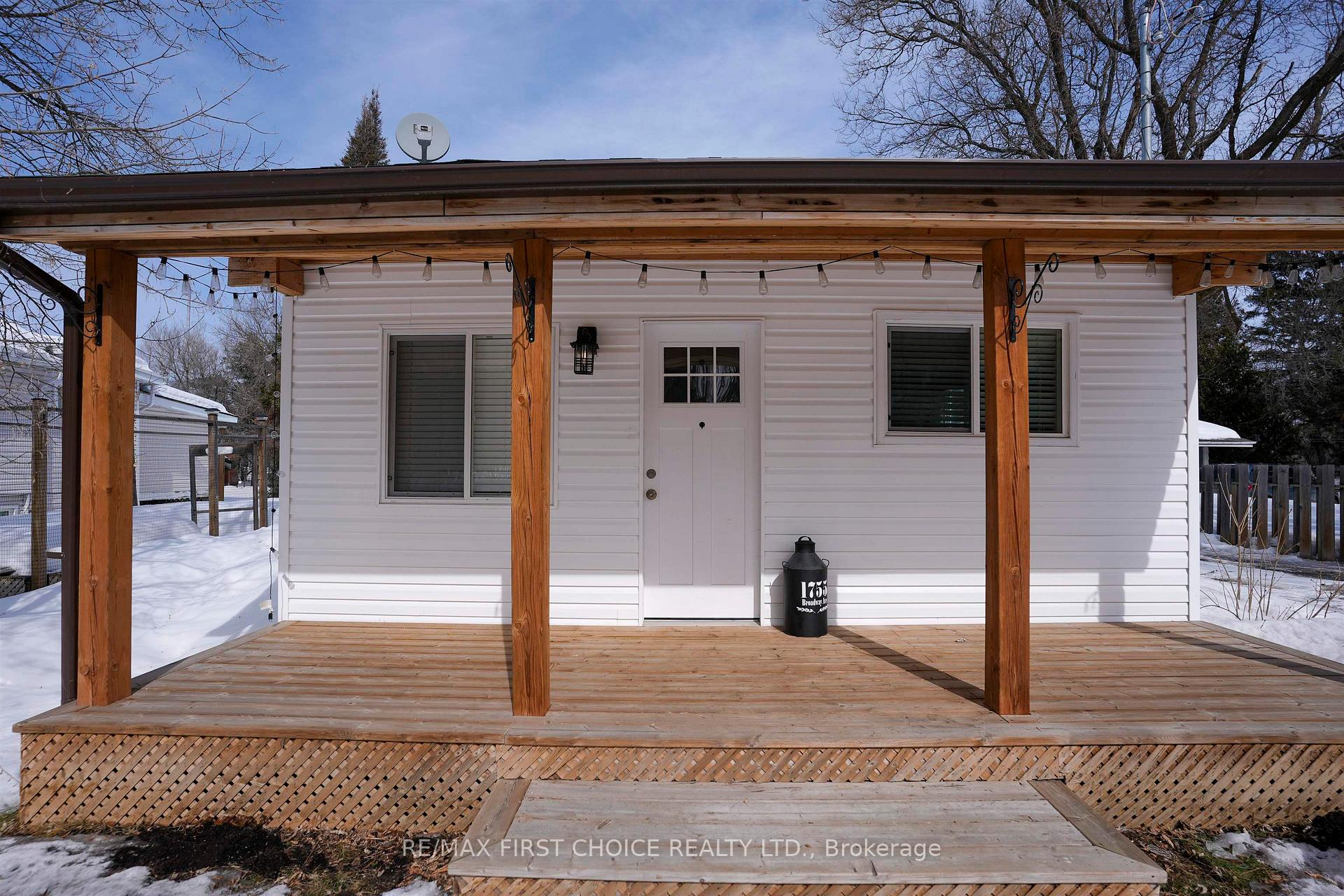 Photo 2 of 1755 Broadway Ave, Thunder Bay, Rosslyn Road — HOMEH