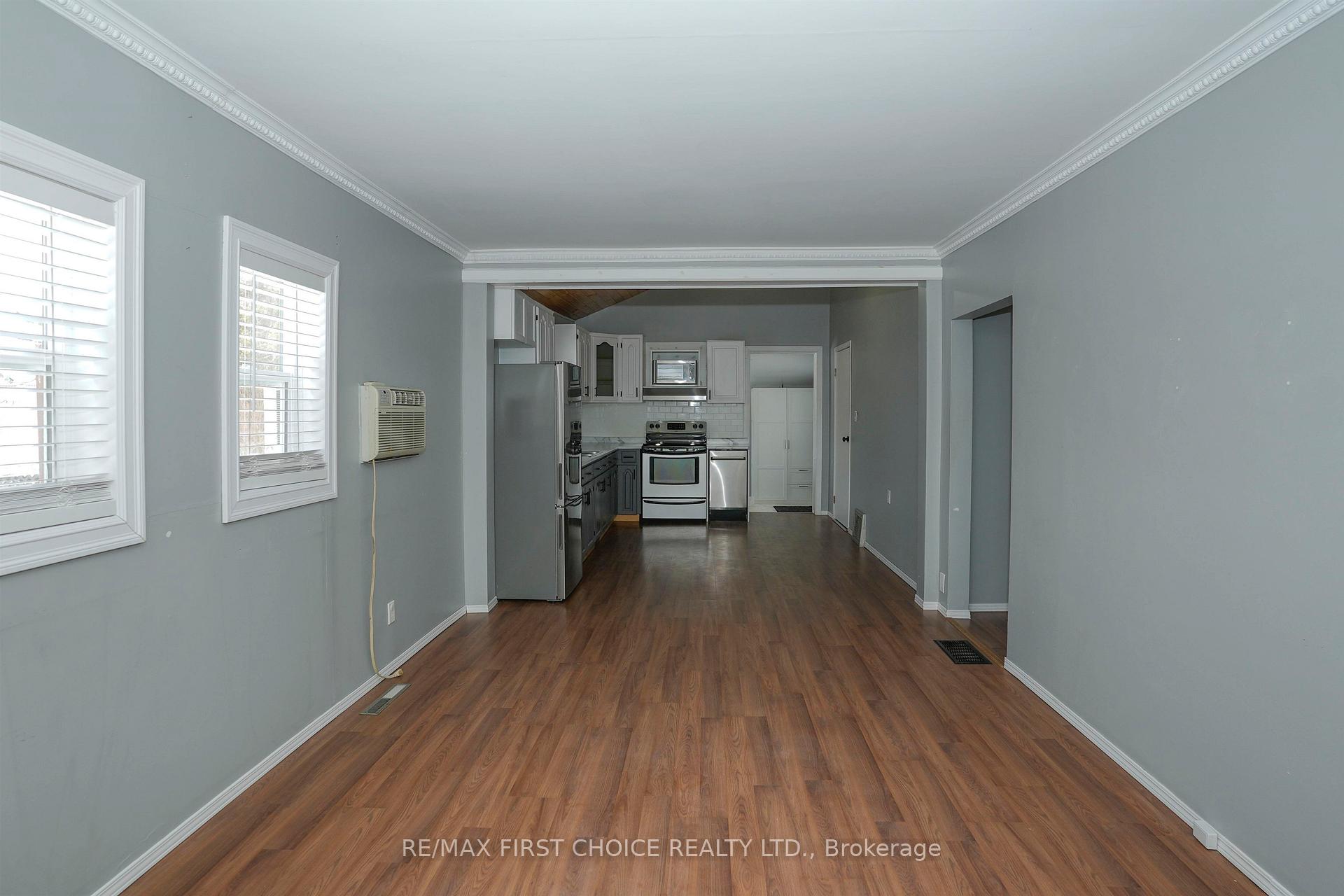 Photo 8 of 1755 Broadway Ave, Thunder Bay, Rosslyn Road — HOMEH