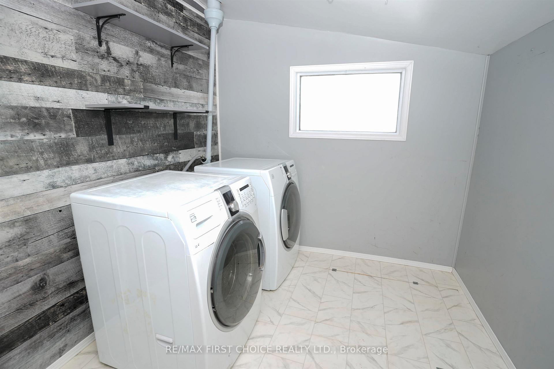 Photo 19 of 1755 Broadway Ave, Thunder Bay, Rosslyn Road — HOMEH