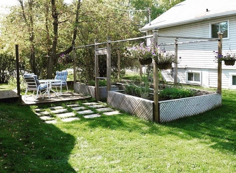 Photo 29 of 1755 Broadway Ave, Thunder Bay, Rosslyn Road — HOMEH