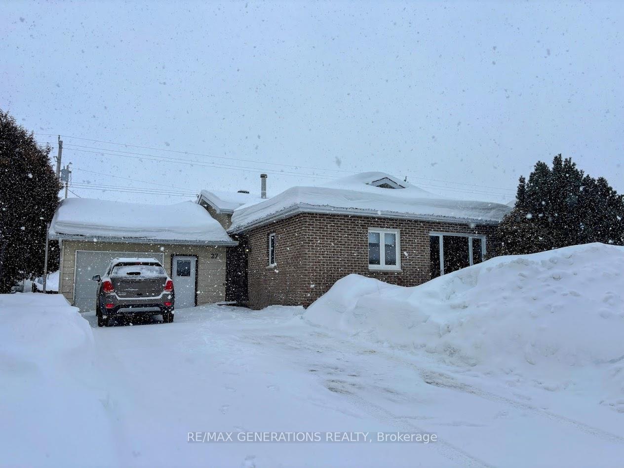 Photo 1 of 27 Wendego Street, Manitouwadge — HOMEH