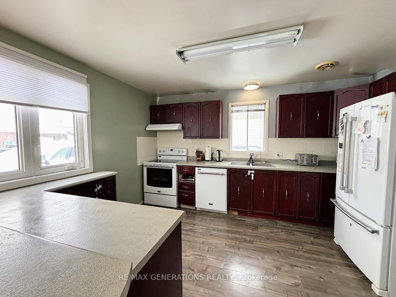 Photo 5 of 27 Wendego Street, Manitouwadge — HOMEH