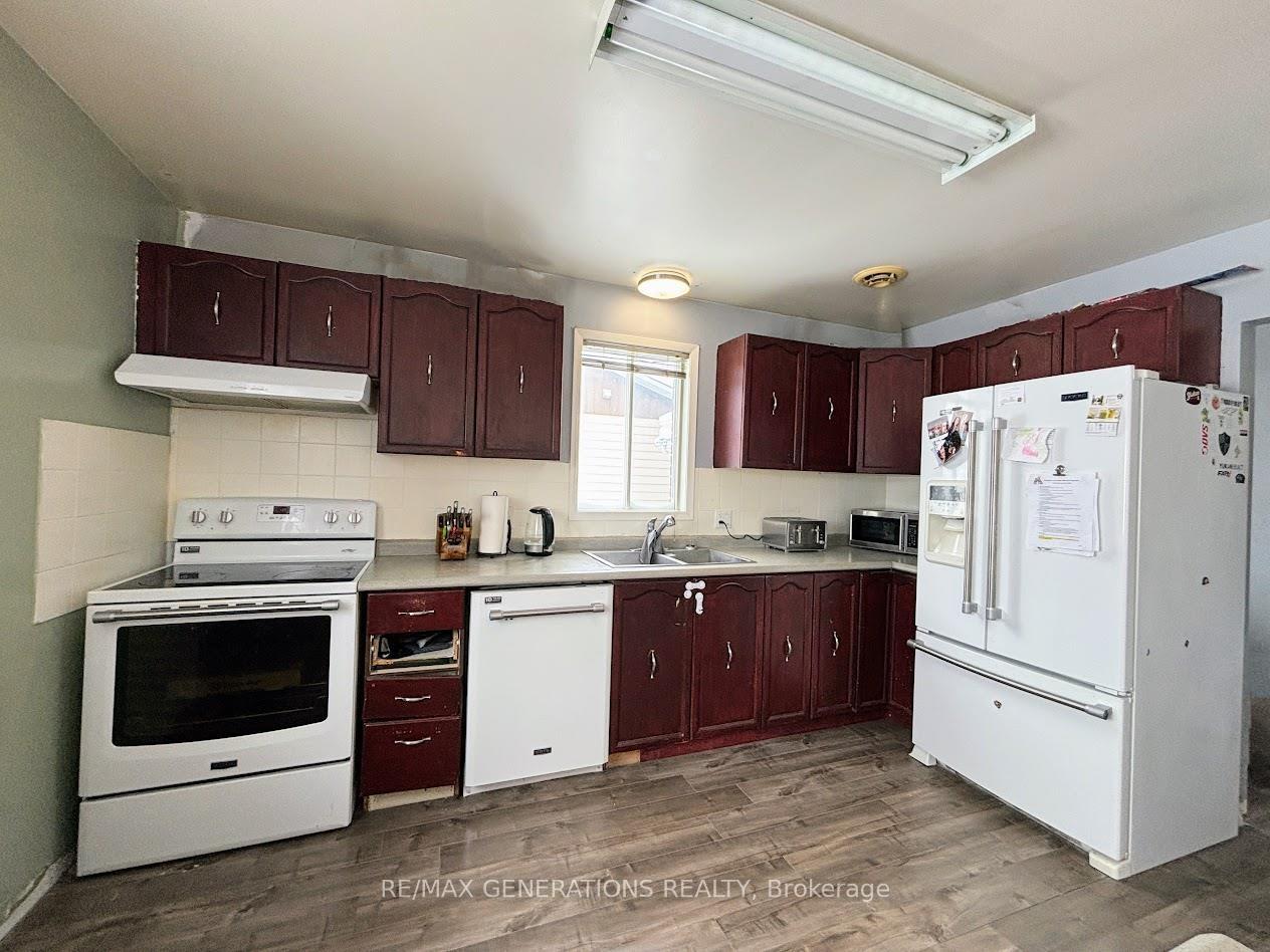 Photo 7 of 27 Wendego Street, Manitouwadge — HOMEH