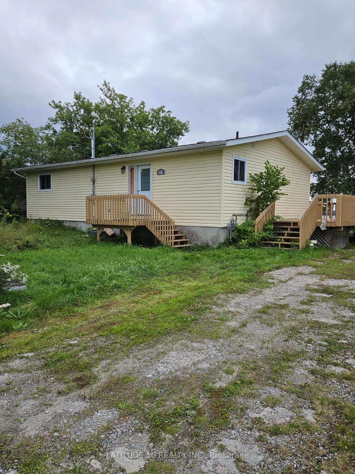 Photo 3 of 214 Lakeshore Drive, Ignace — HOMEH