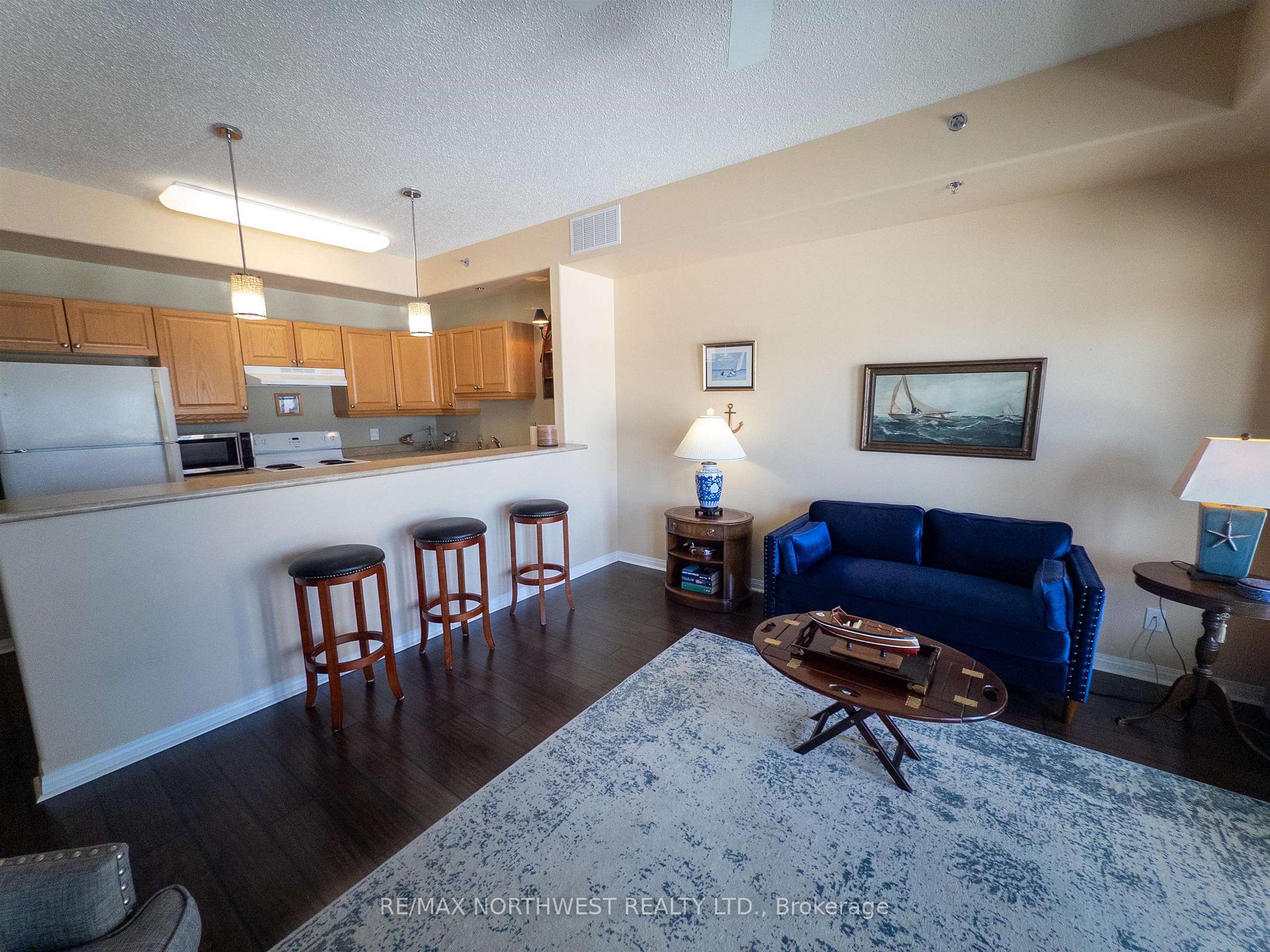 Photo 9 of Unit 305, 5 Bay Road, Kenora, Norman — HOMEH