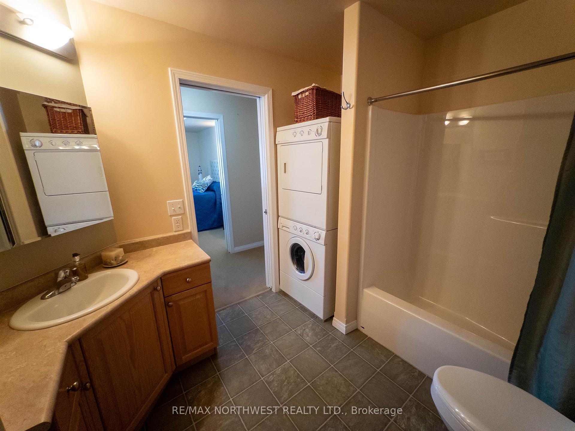 Photo 18 of Unit 305, 5 Bay Road, Kenora, Norman — HOMEH