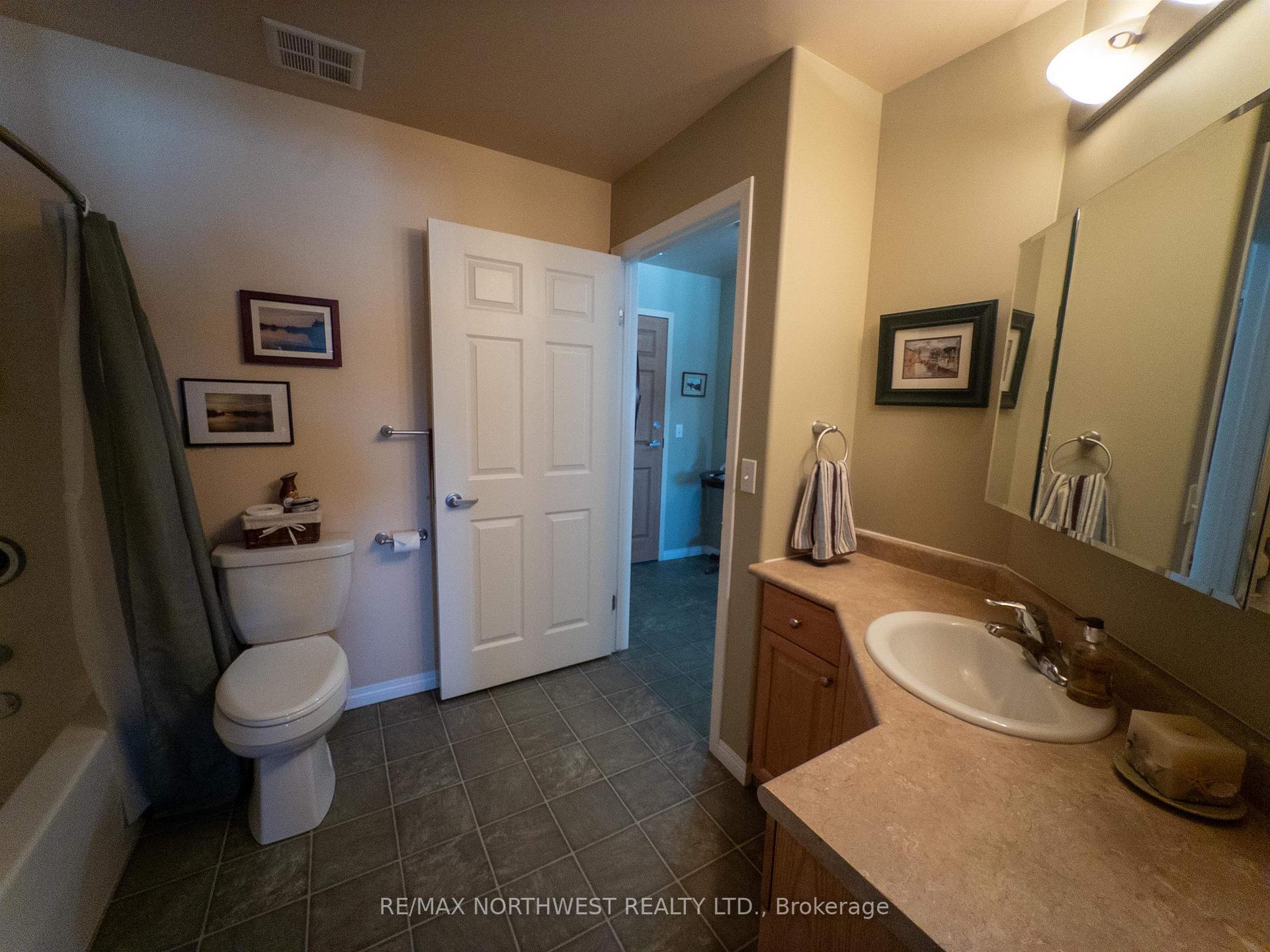 Photo 19 of Unit 305, 5 Bay Road, Kenora, Norman — HOMEH