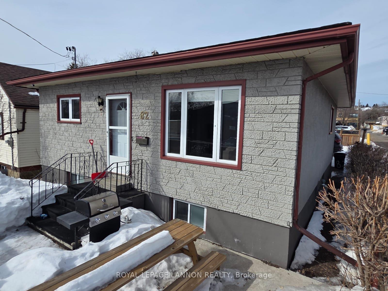 Photo 6 of 82 Machar Ave., Thunder Bay, Court / Cumberland — HOMEH