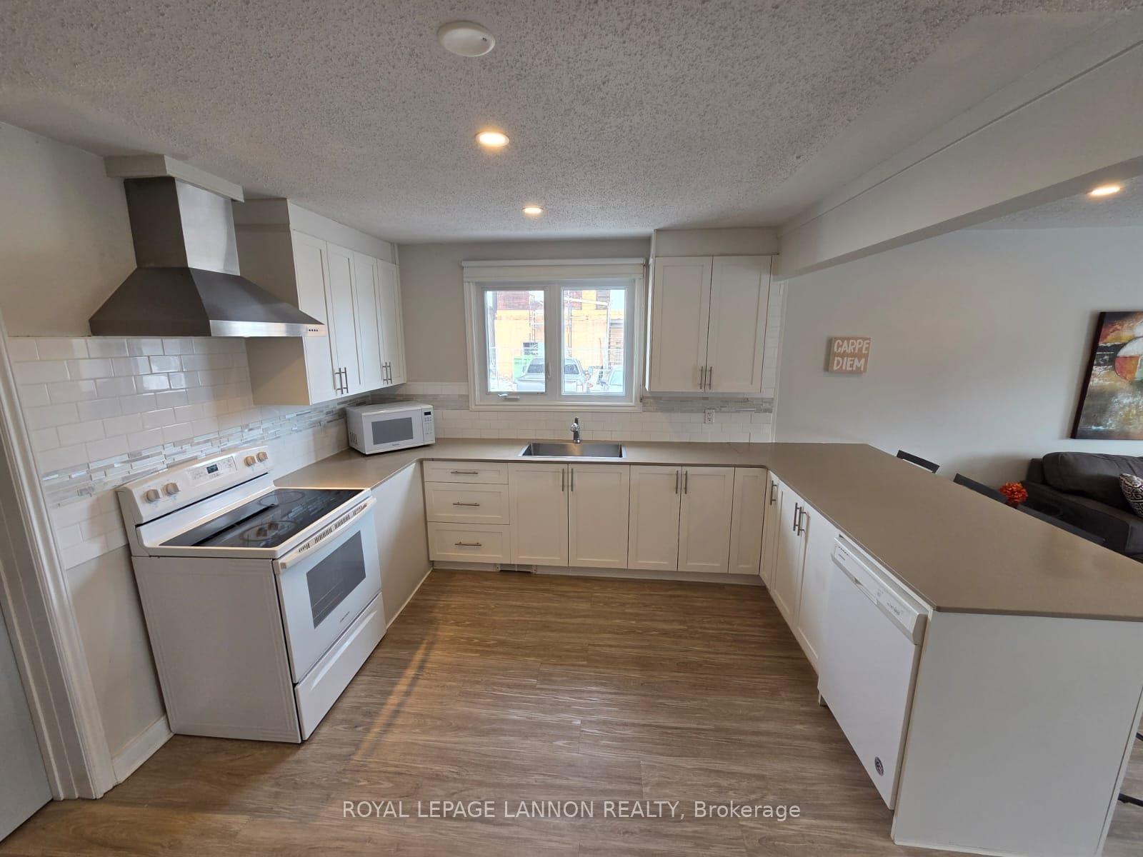 Photo 12 of 82 Machar Ave., Thunder Bay, Court / Cumberland — HOMEH