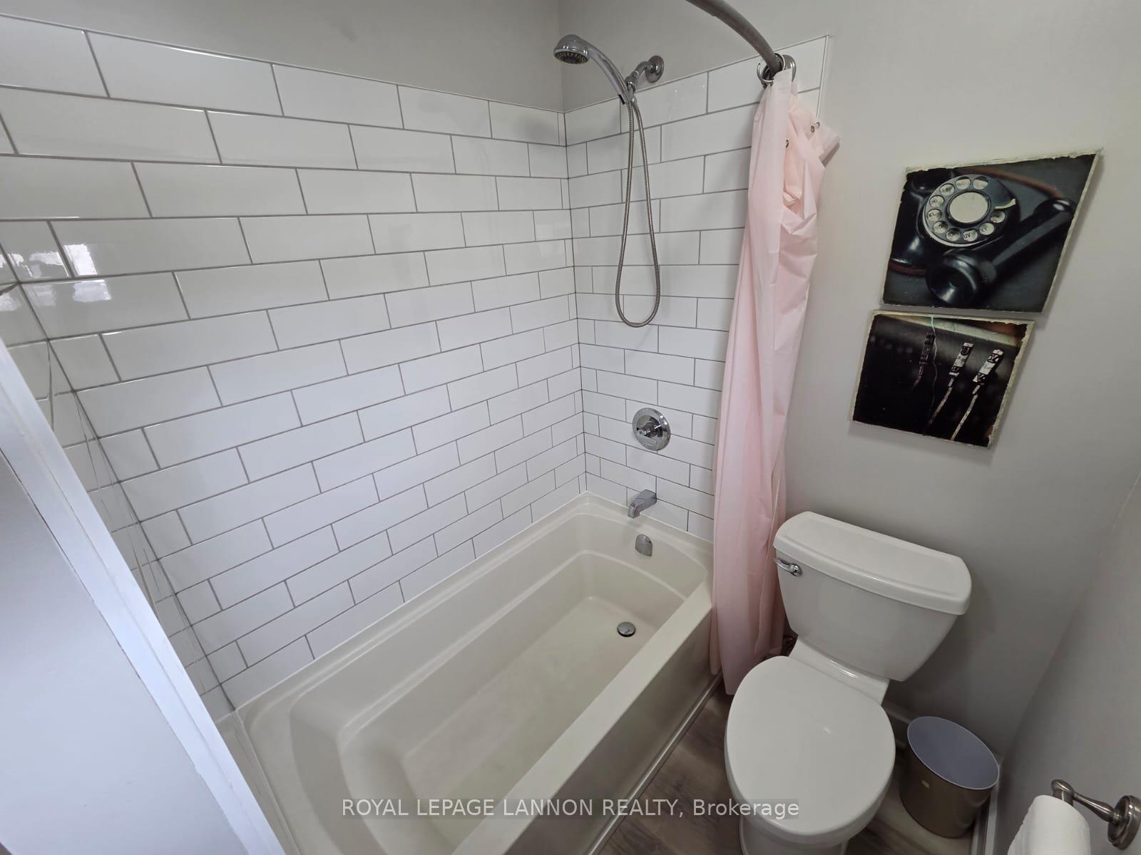 Photo 23 of 82 Machar Ave., Thunder Bay, Court / Cumberland — HOMEH