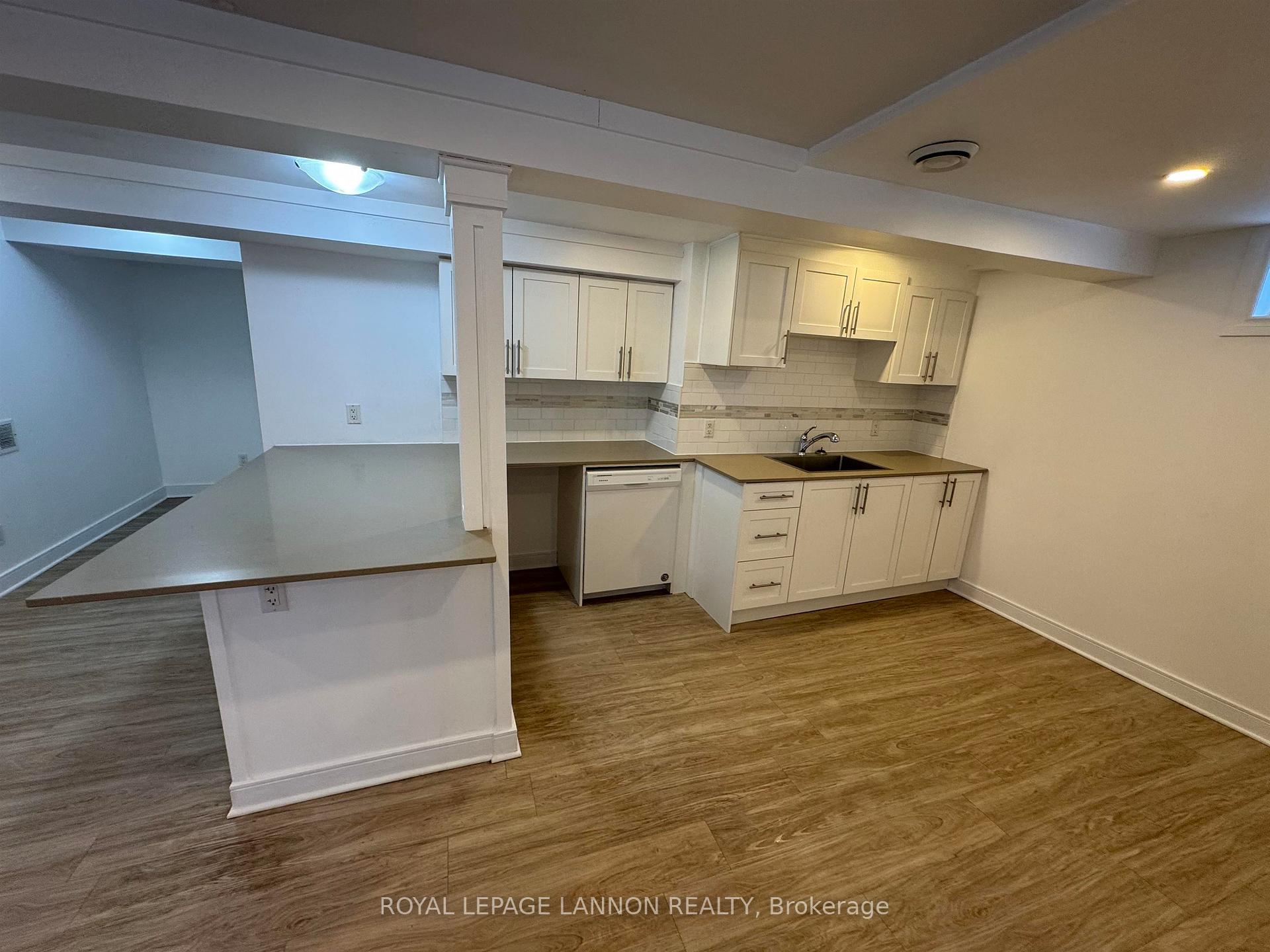 Photo 32 of 82 Machar Ave., Thunder Bay, Court / Cumberland — HOMEH