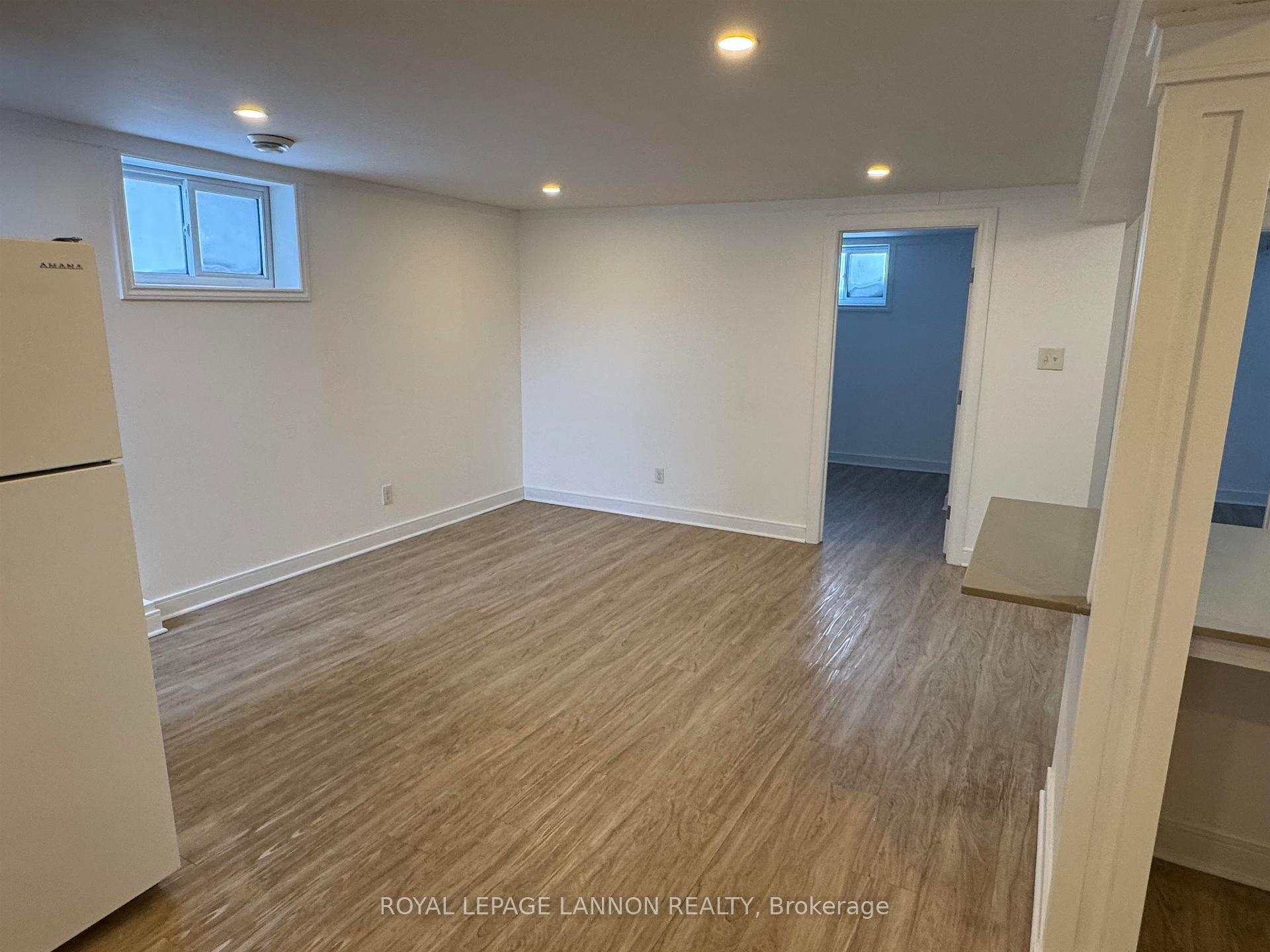 Photo 35 of 82 Machar Ave., Thunder Bay, Court / Cumberland — HOMEH