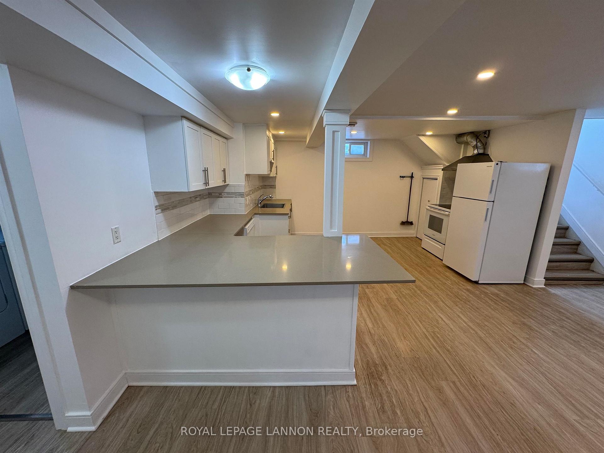 Photo 36 of 82 Machar Ave., Thunder Bay, Court / Cumberland — HOMEH