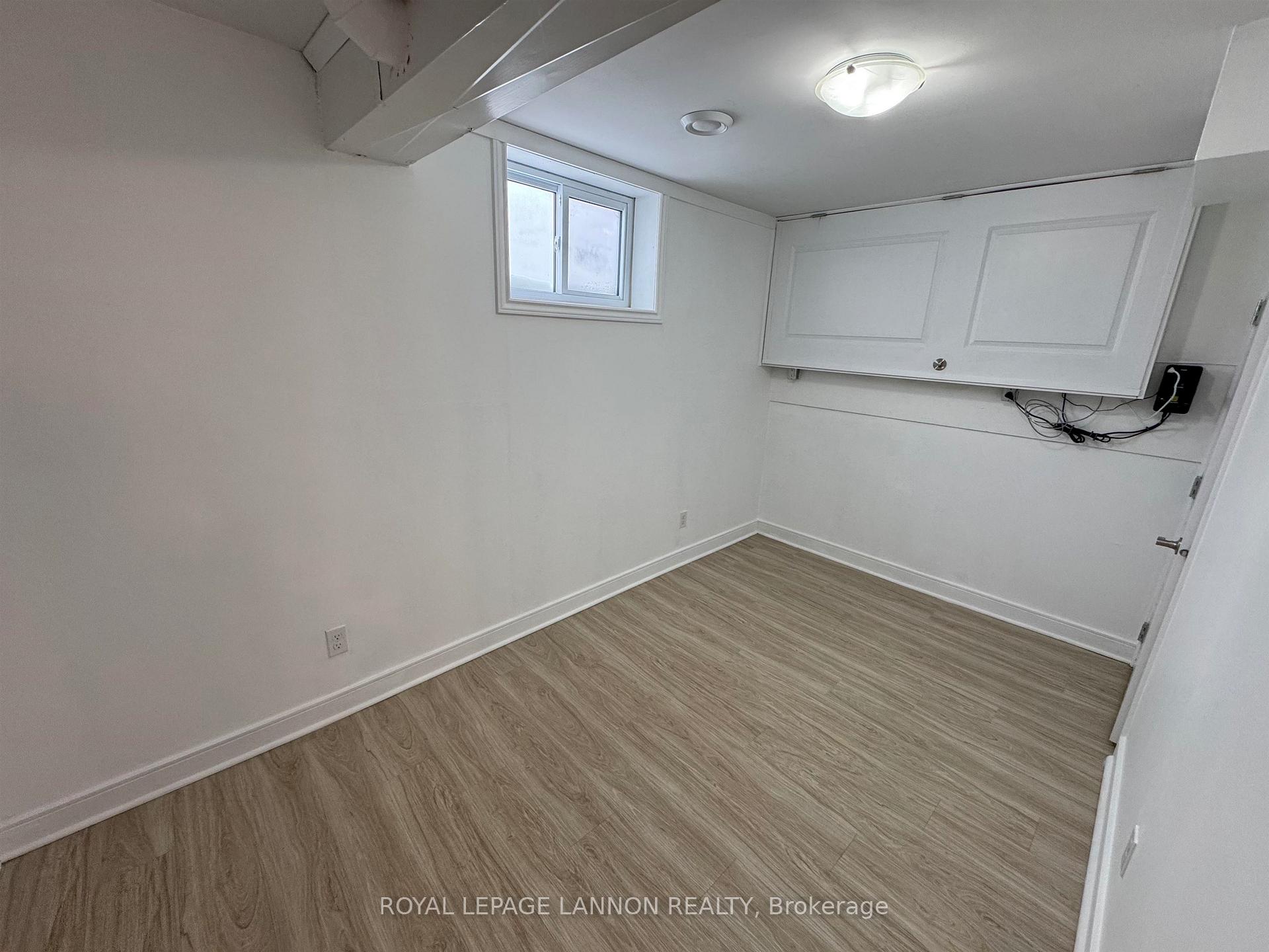 Photo 39 of 82 Machar Ave., Thunder Bay, Court / Cumberland — HOMEH