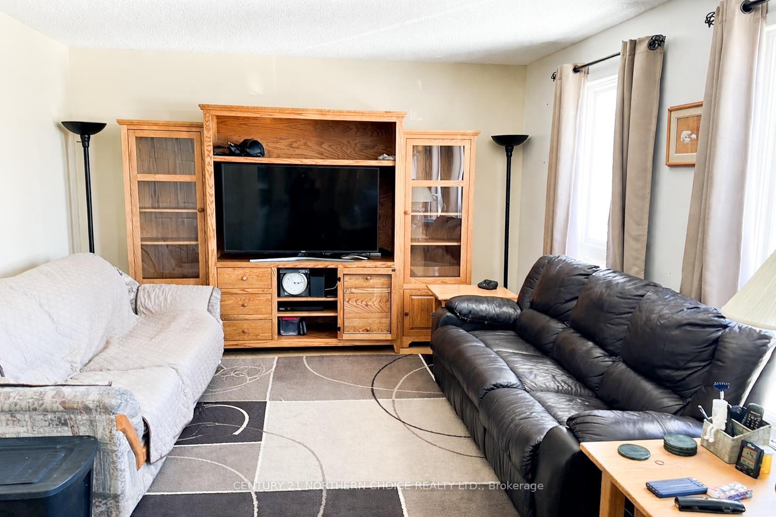 Photo 2 of 97 Dickenson Road, Red Lake — HOMEH