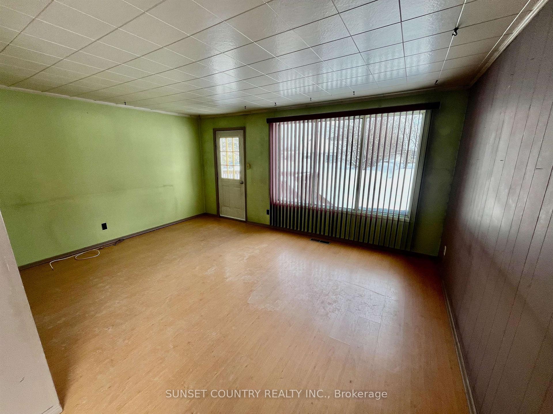 Photo 8 of 34 Machin Avenue, Dryden, Downtown — HOMEH