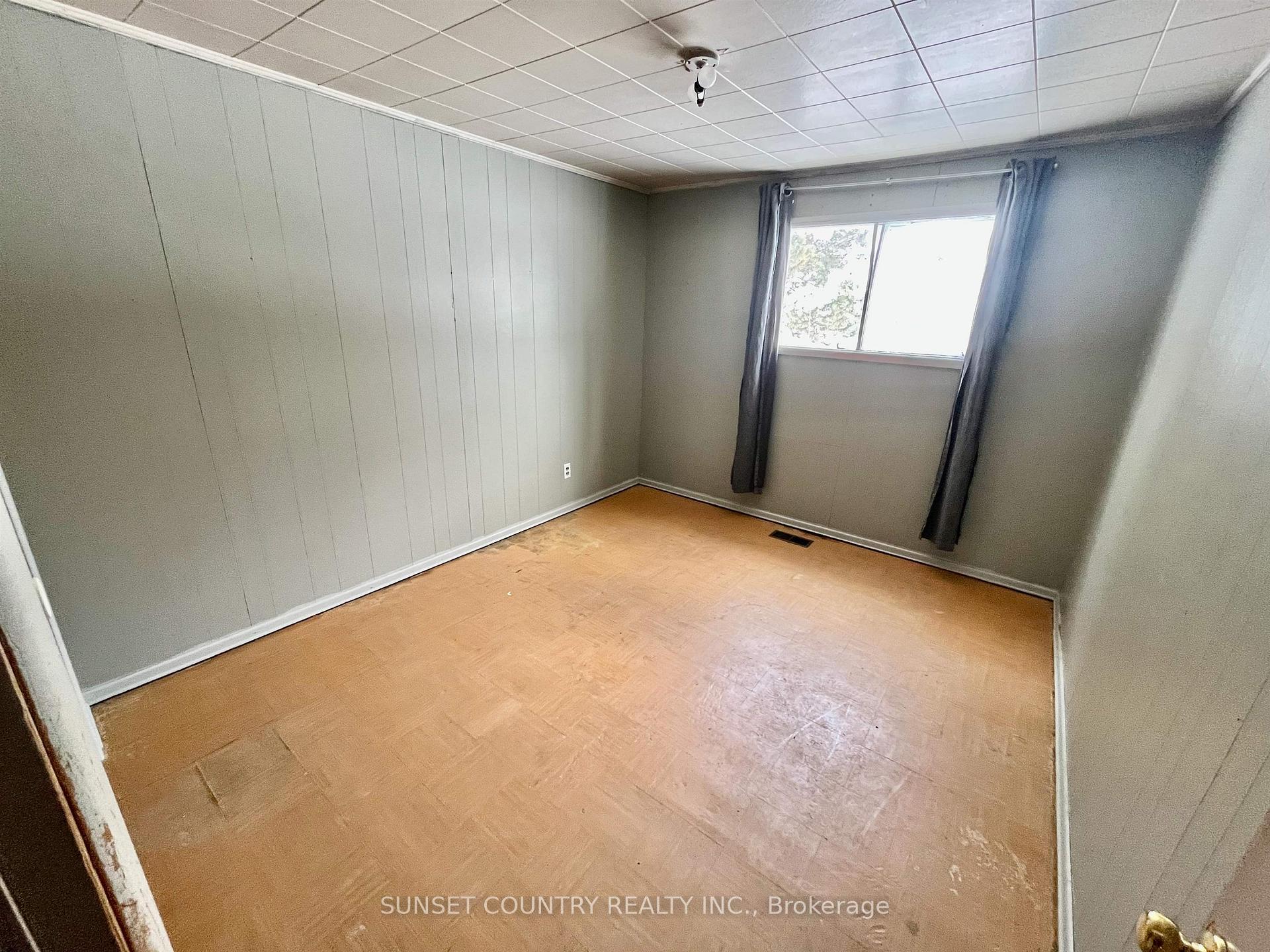Photo 10 of 34 Machin Avenue, Dryden, Downtown — HOMEH
