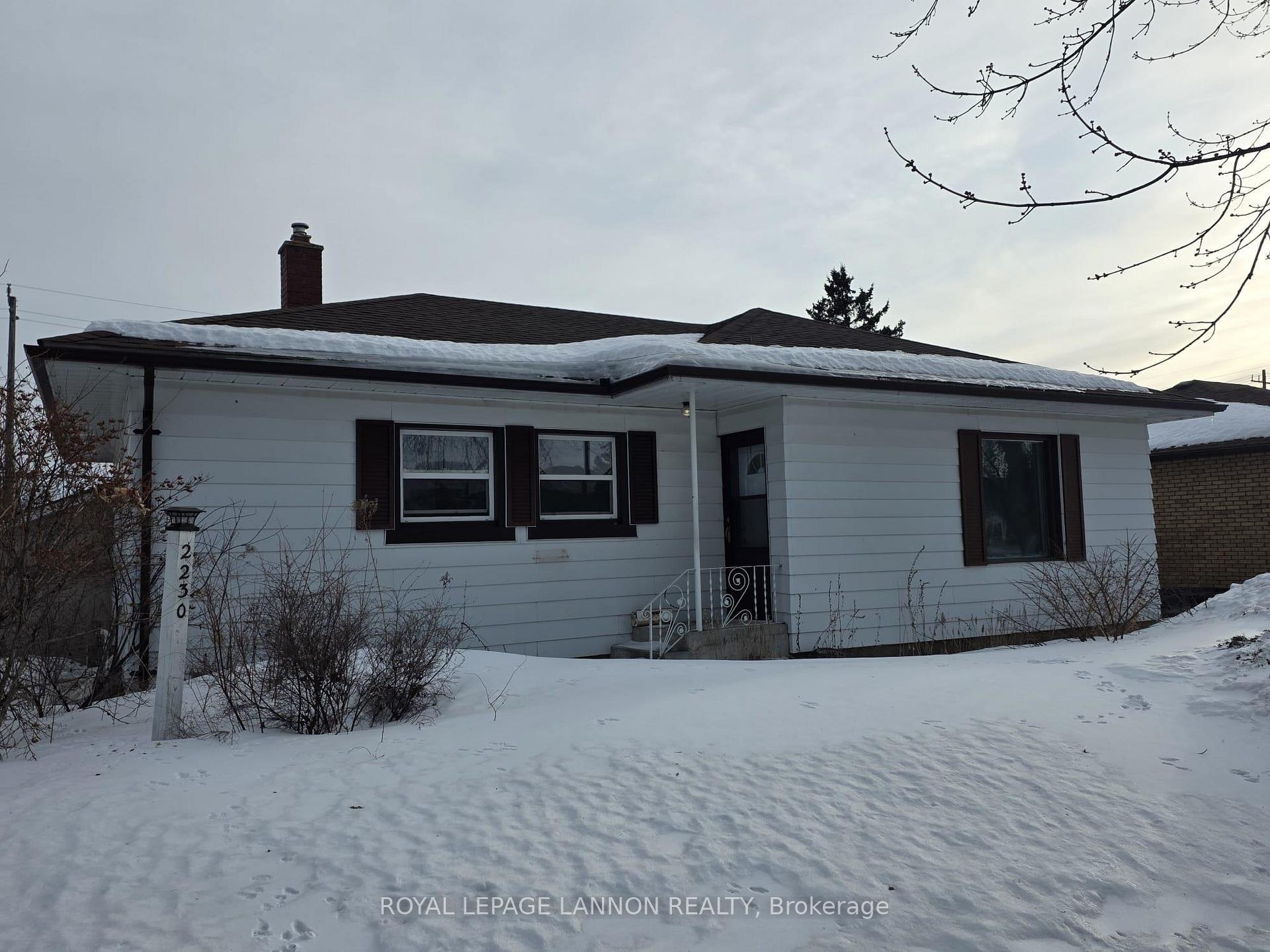 Photo 2 of 2230 Begin Street E, Thunder Bay, Green Acres — HOMEH