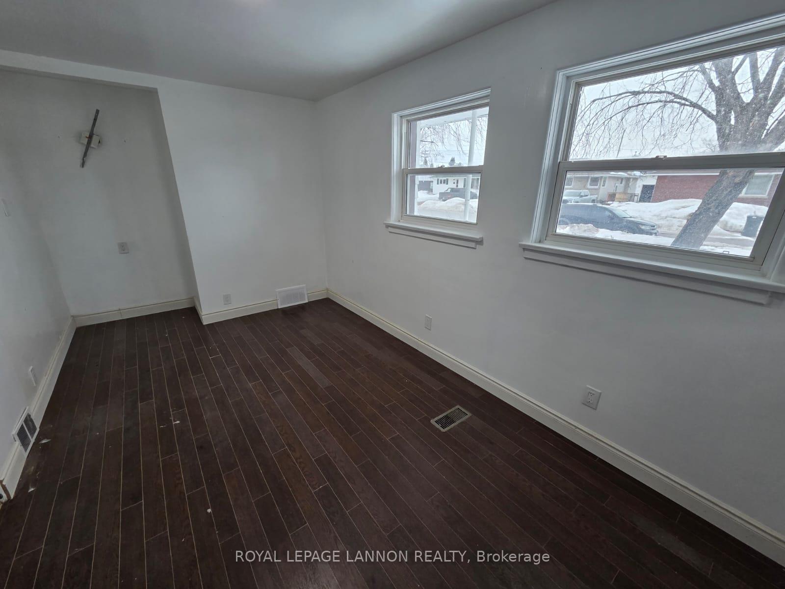 Photo 13 of 2230 Begin Street E, Thunder Bay, Green Acres — HOMEH