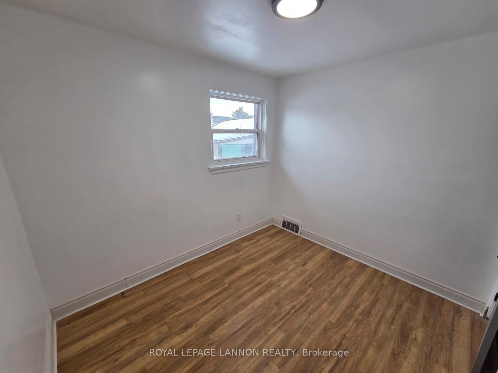 Photo 19 of 2230 Begin Street E, Thunder Bay, Green Acres — HOMEH