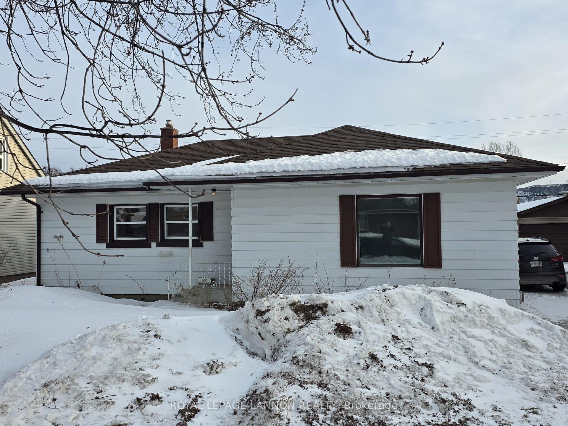 Photo 34 of 2230 Begin Street E, Thunder Bay, Green Acres — HOMEH
