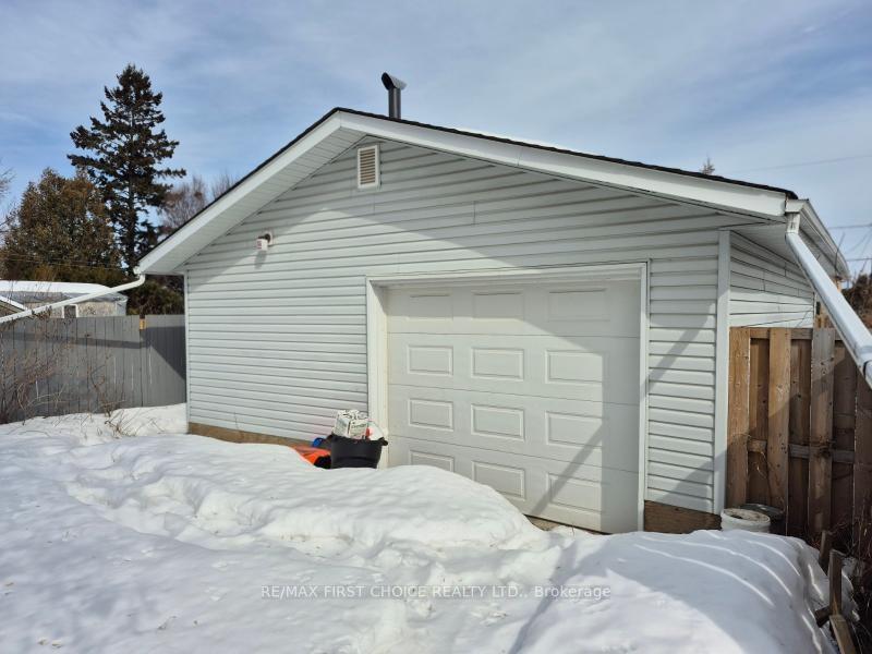 Photo 2 of 217 Angus Street, Thunder Bay, Court / Cumberland — HOMEH