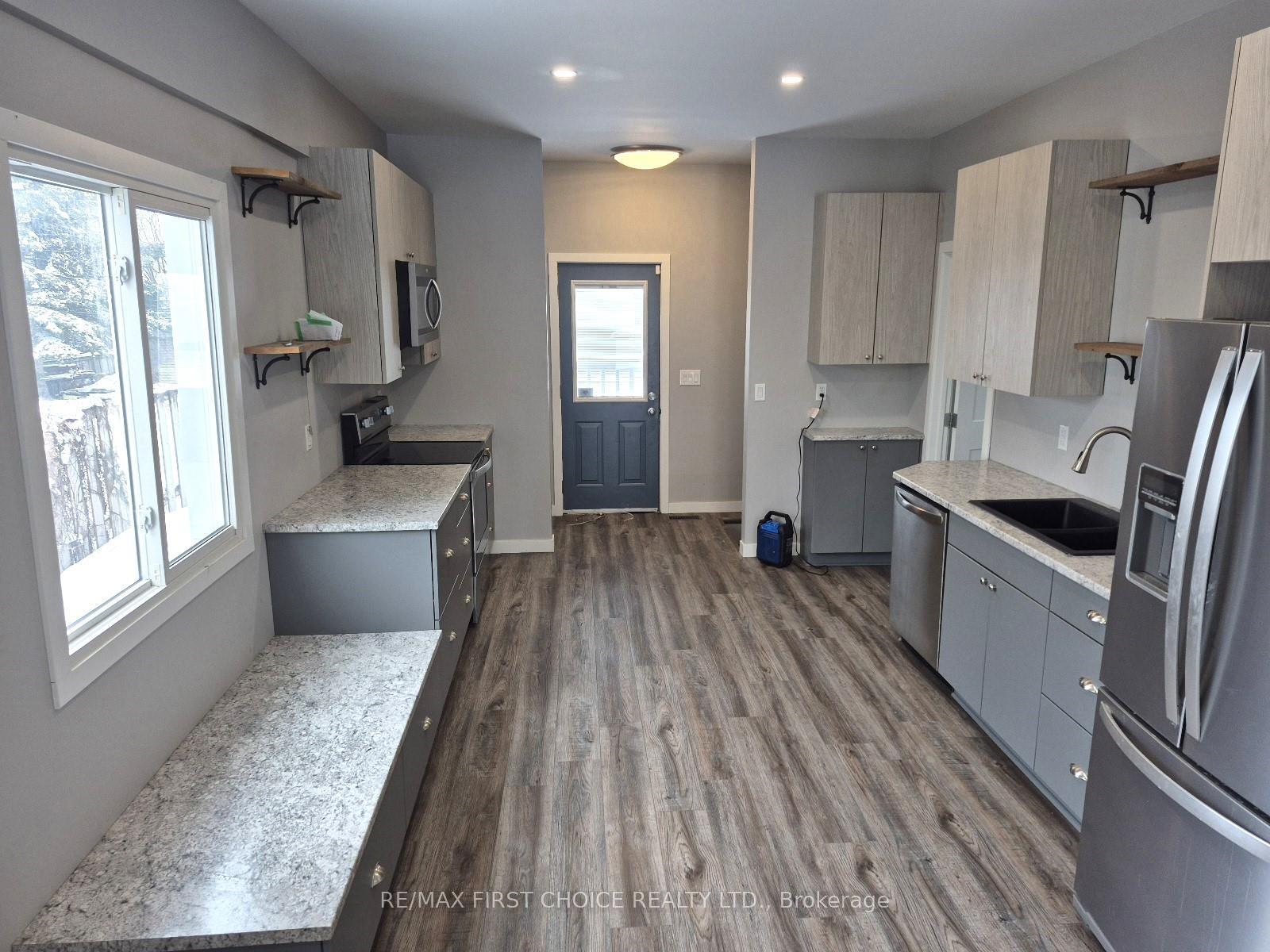 Photo 3 of 217 Angus Street, Thunder Bay, Court / Cumberland — HOMEH