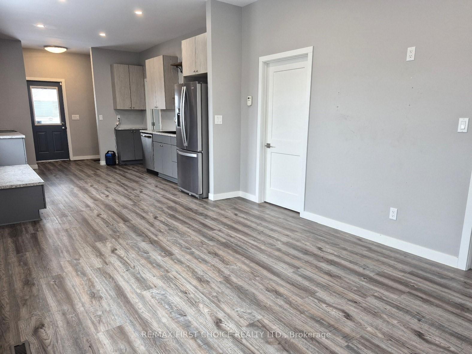 Photo 9 of 217 Angus Street, Thunder Bay, Court / Cumberland — HOMEH