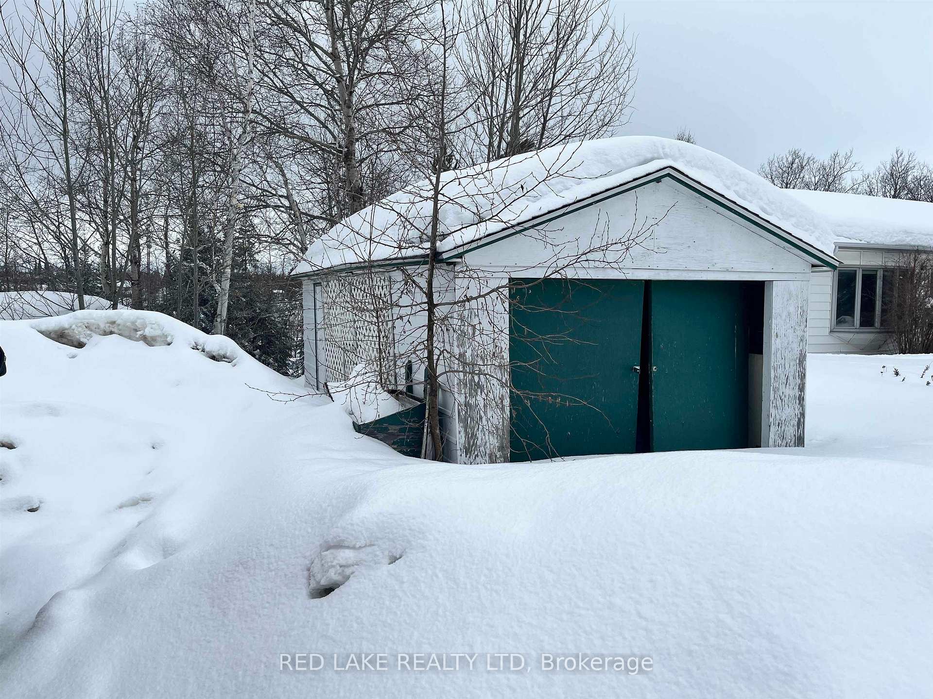 Photo 2 of 33 Discovery Road, Red Lake — HOMEH